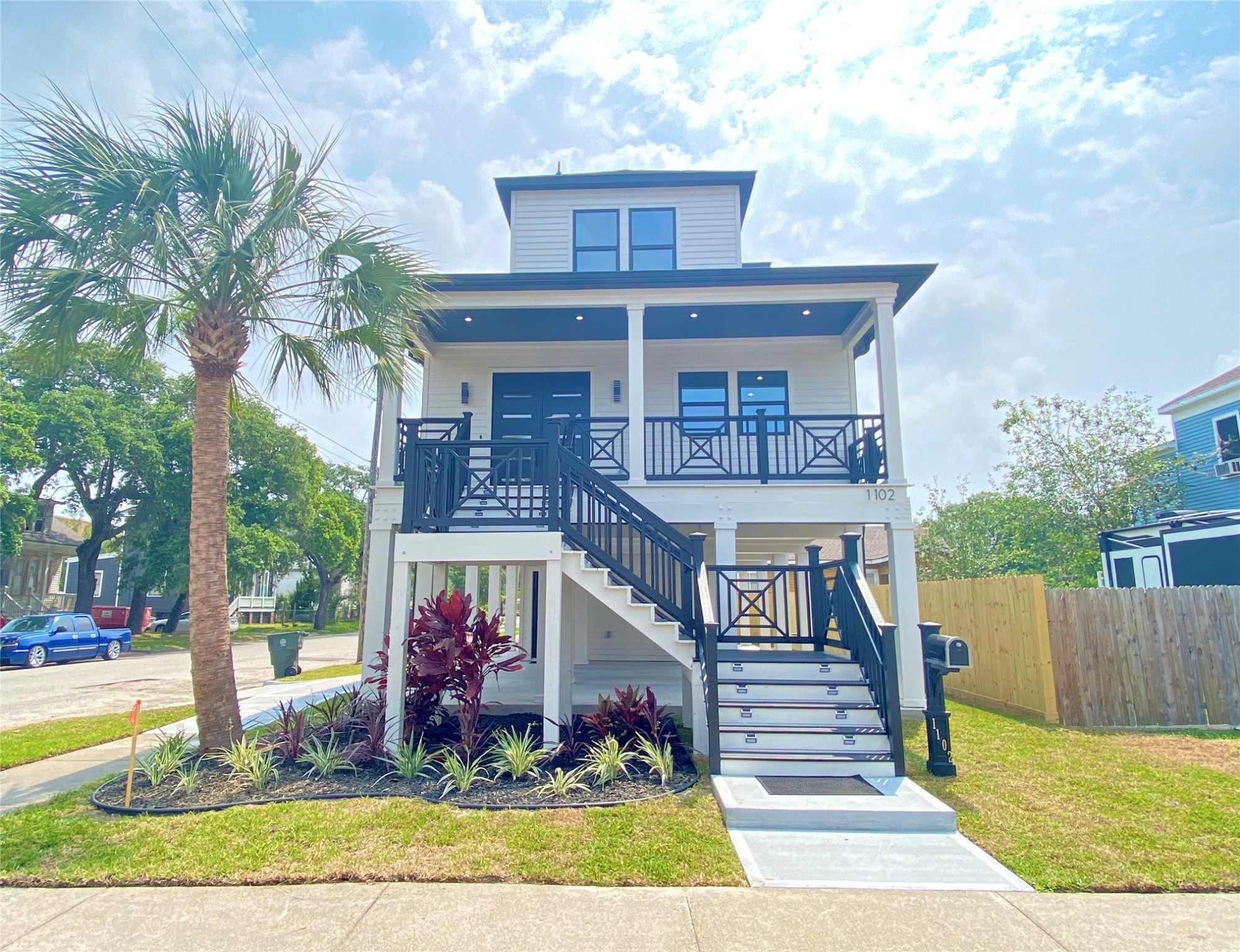 1102 36th Street Property Photo 1