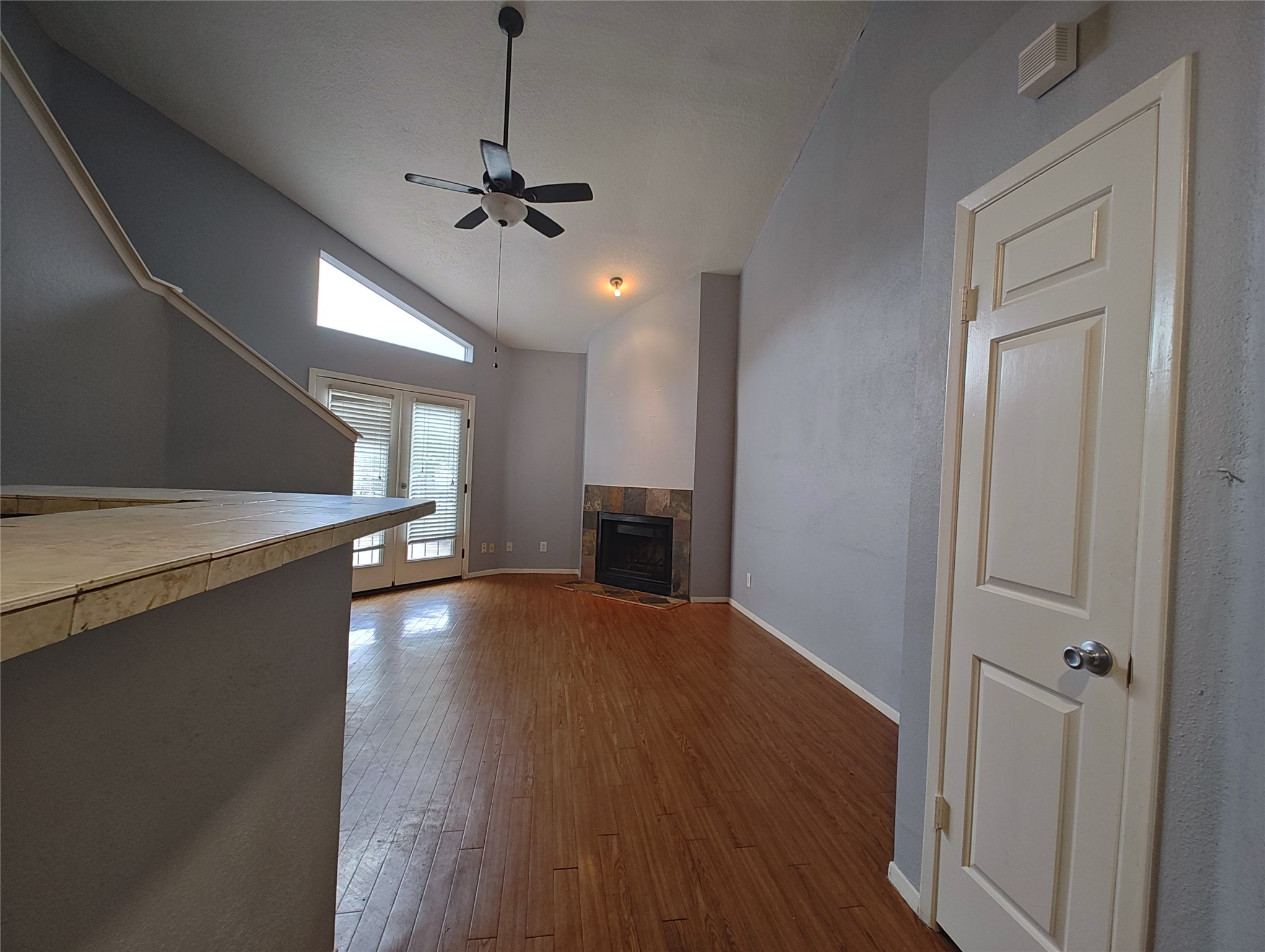10855 Meadowglen Lane 928 Property Photo 11