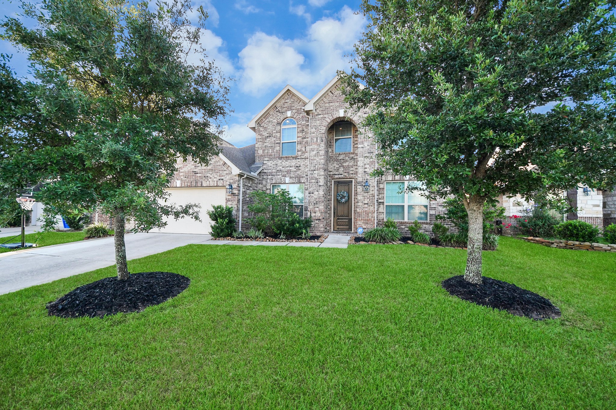 18514 Hope Mill Court Property Photo 3