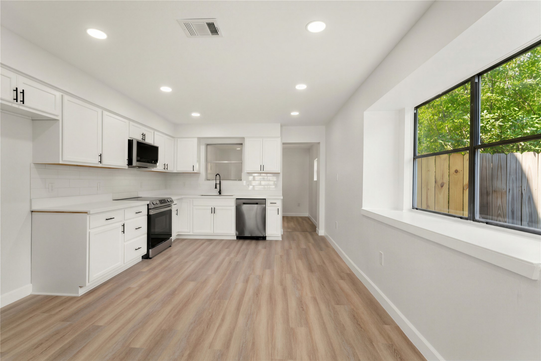 6614 Villarreal Drive Property Photo 6