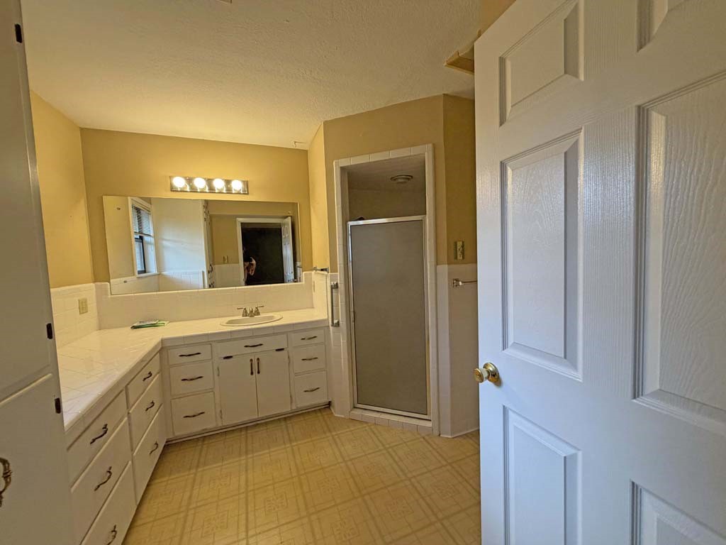 315 N Judson Street Property Photo 9