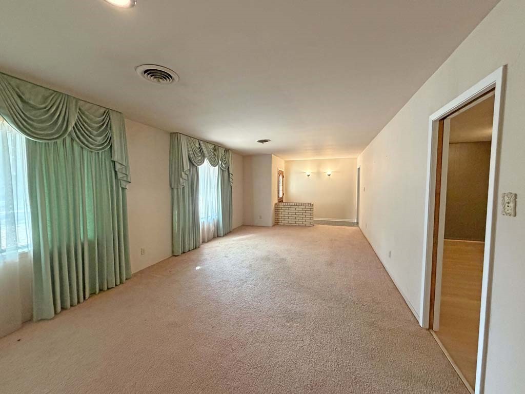 315 N Judson Street Property Photo 14