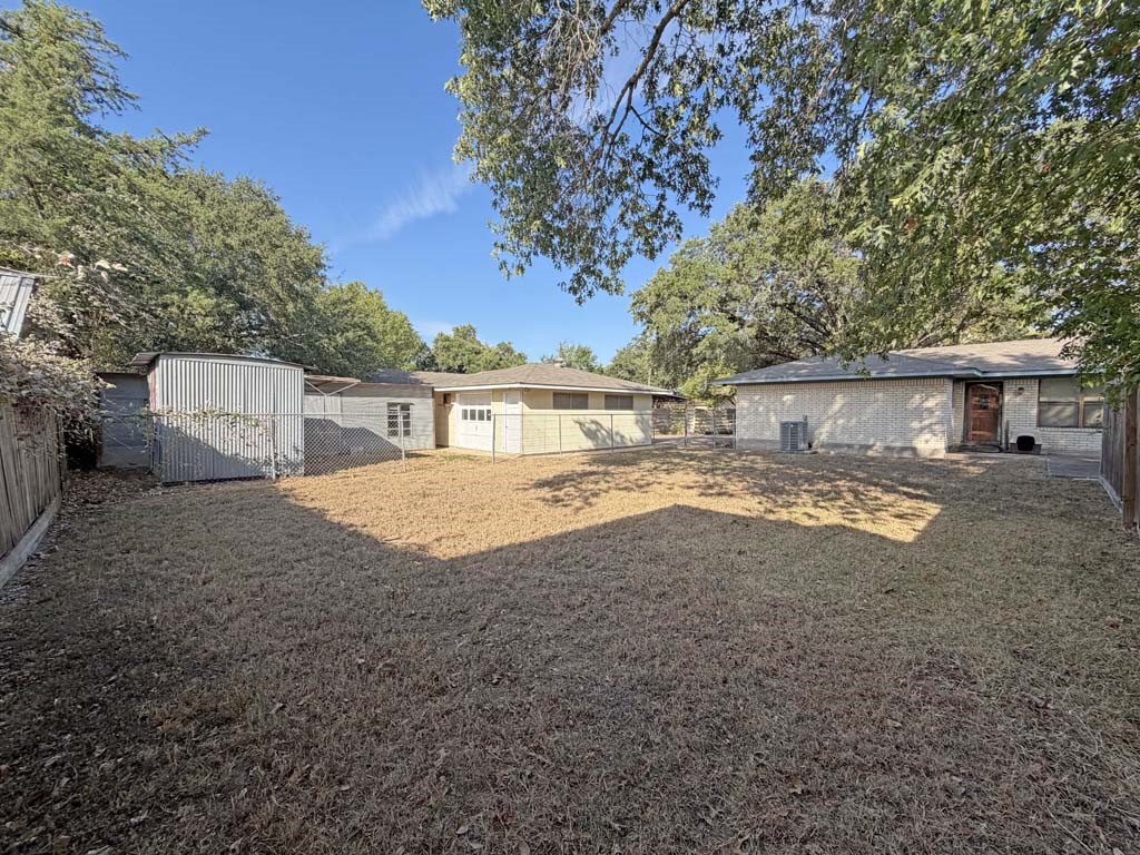 315 N Judson Street Property Photo 20