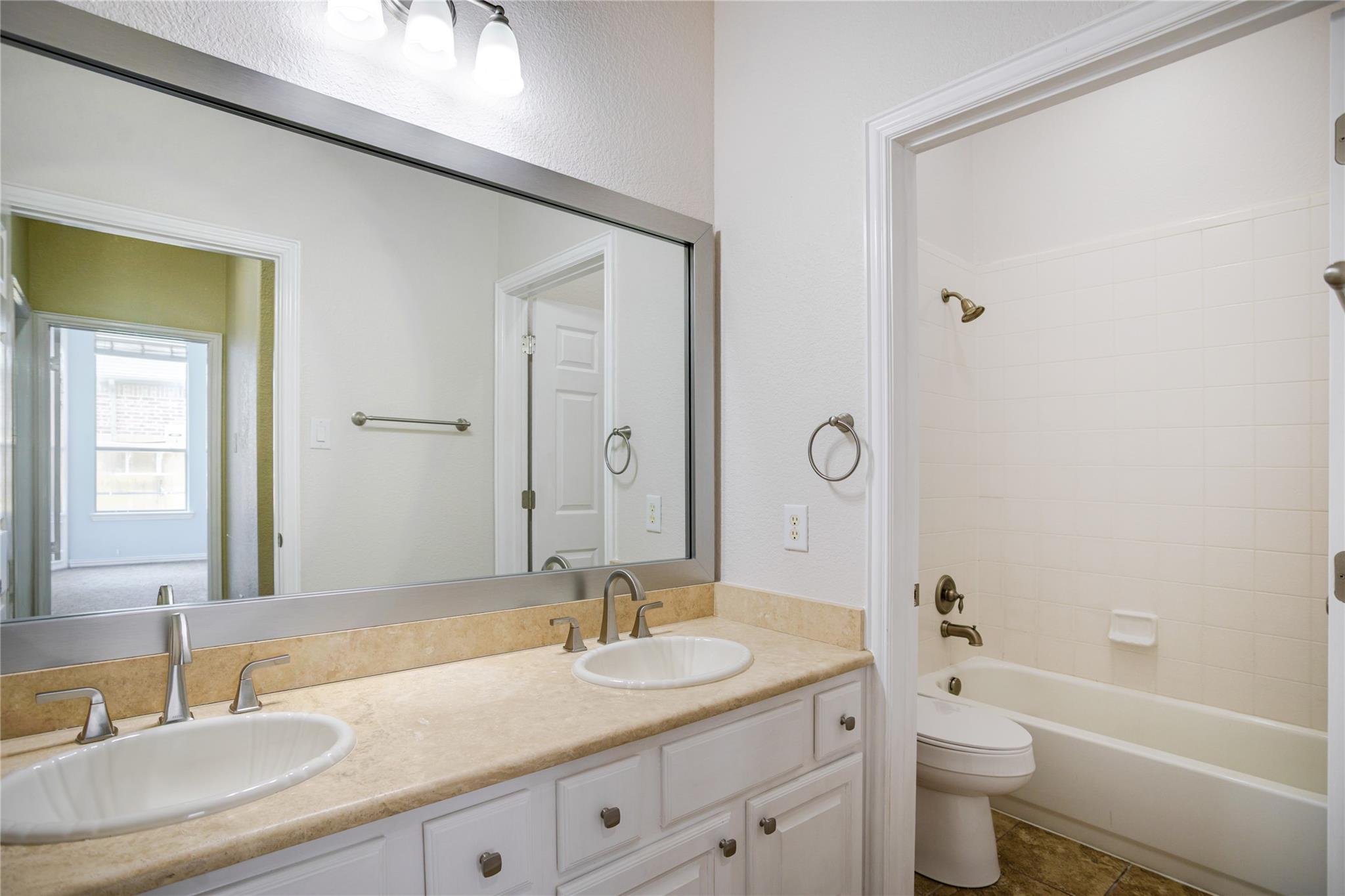 11910 Lake Mead Lane Property Photo 32