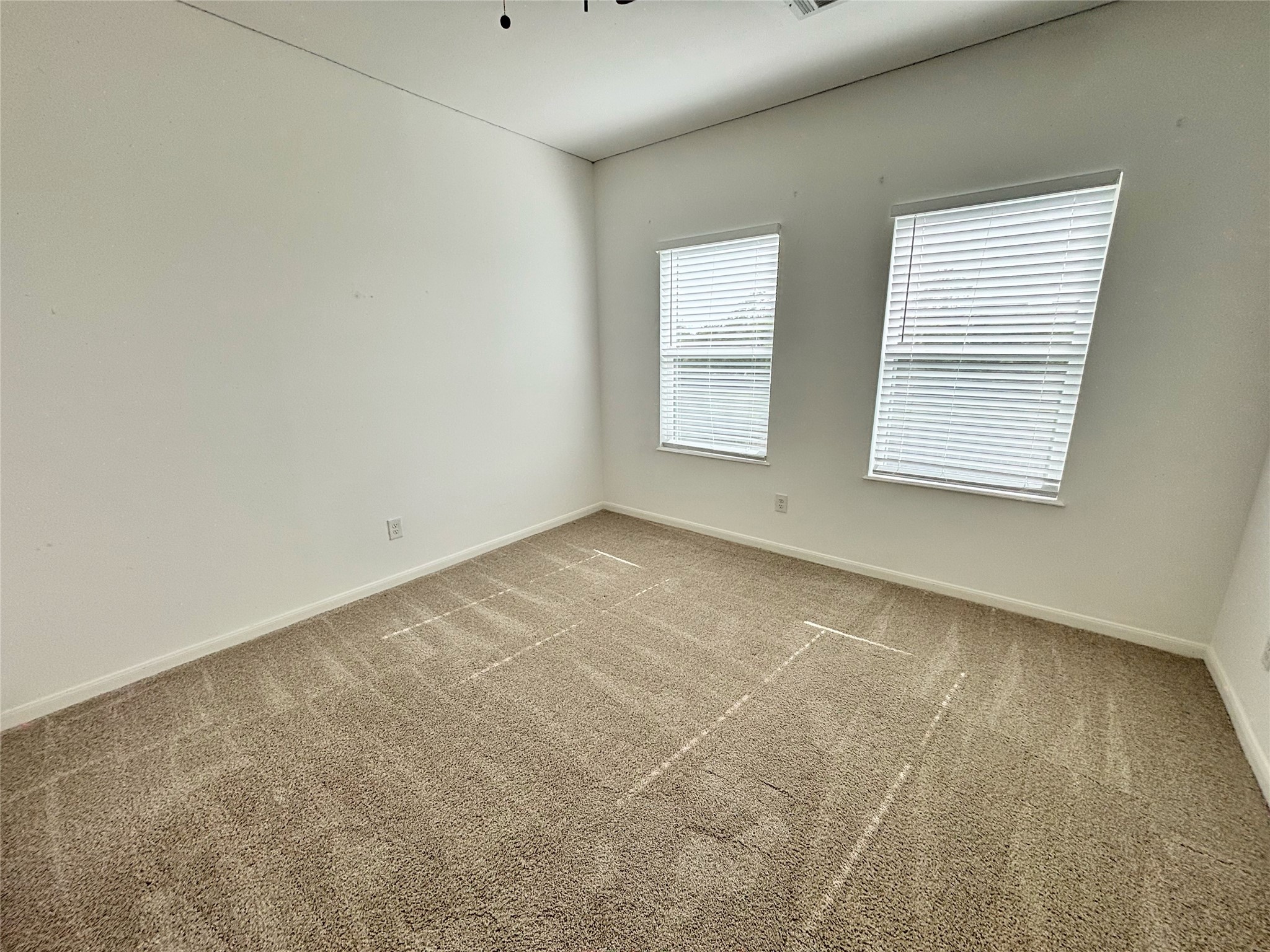 5023 W Harrow Drive Property Photo 17