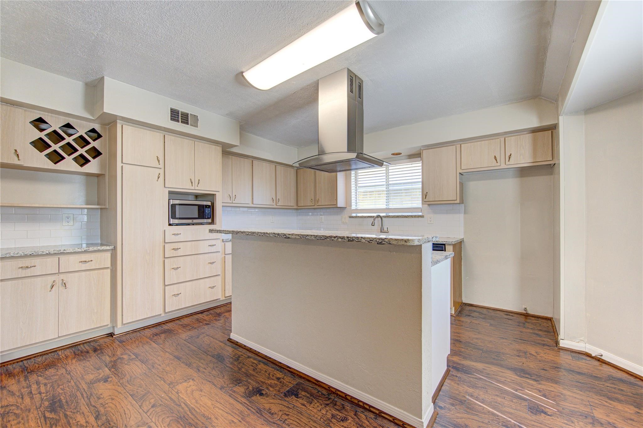24119 Silversmith Lane Property Photo 7