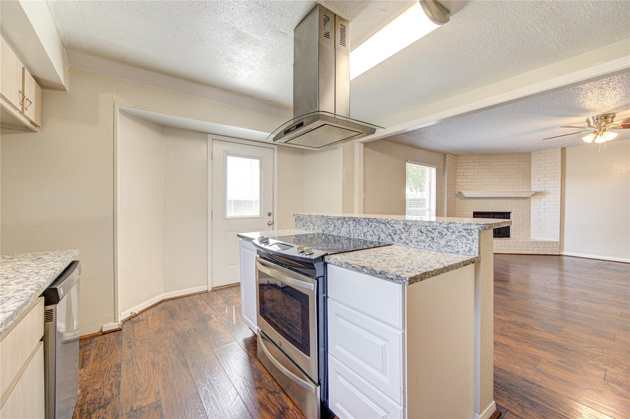 24119 Silversmith Lane Property Photo 9