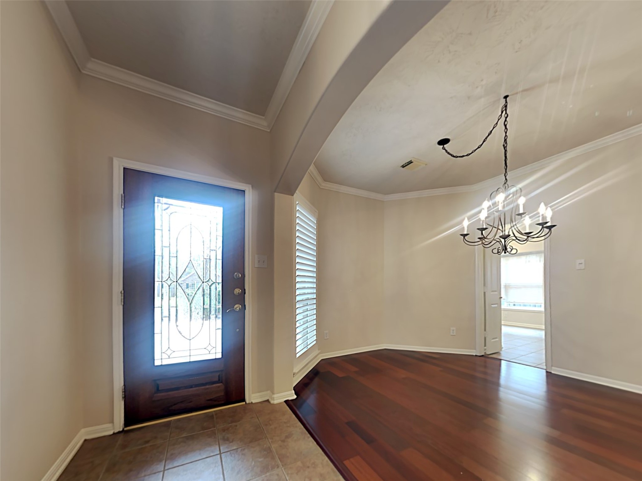 155 S Queenscliff Circle Property Photo 2