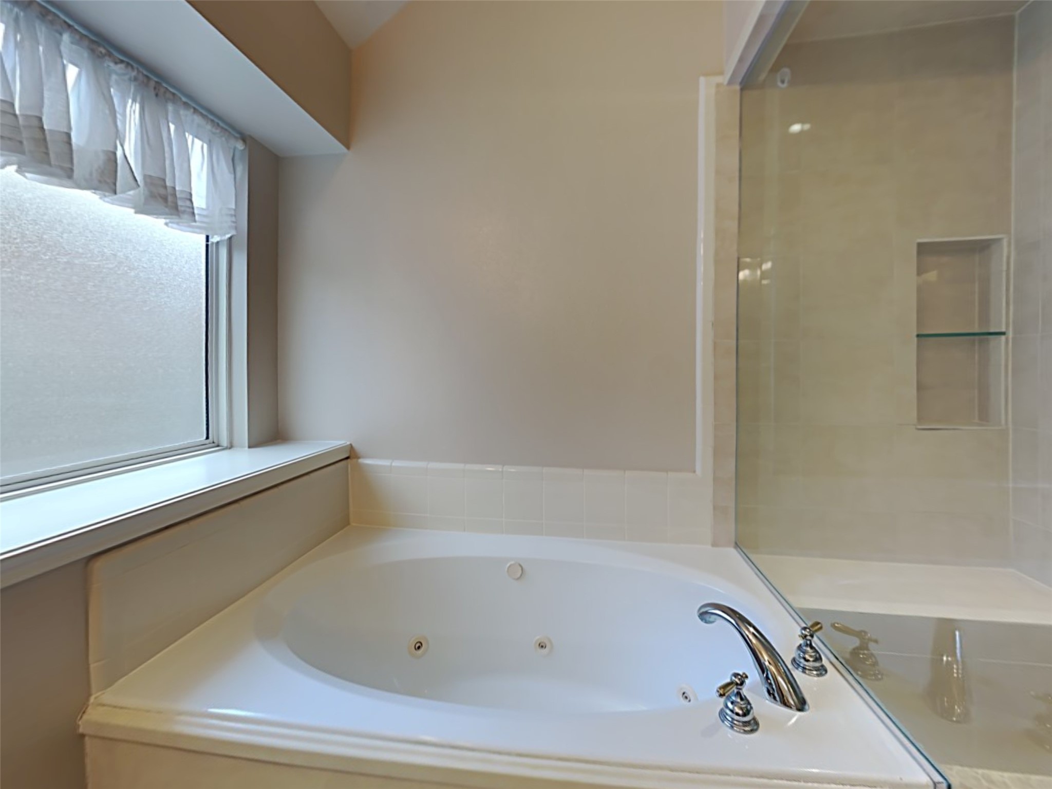 155 S Queenscliff Circle Property Photo 14