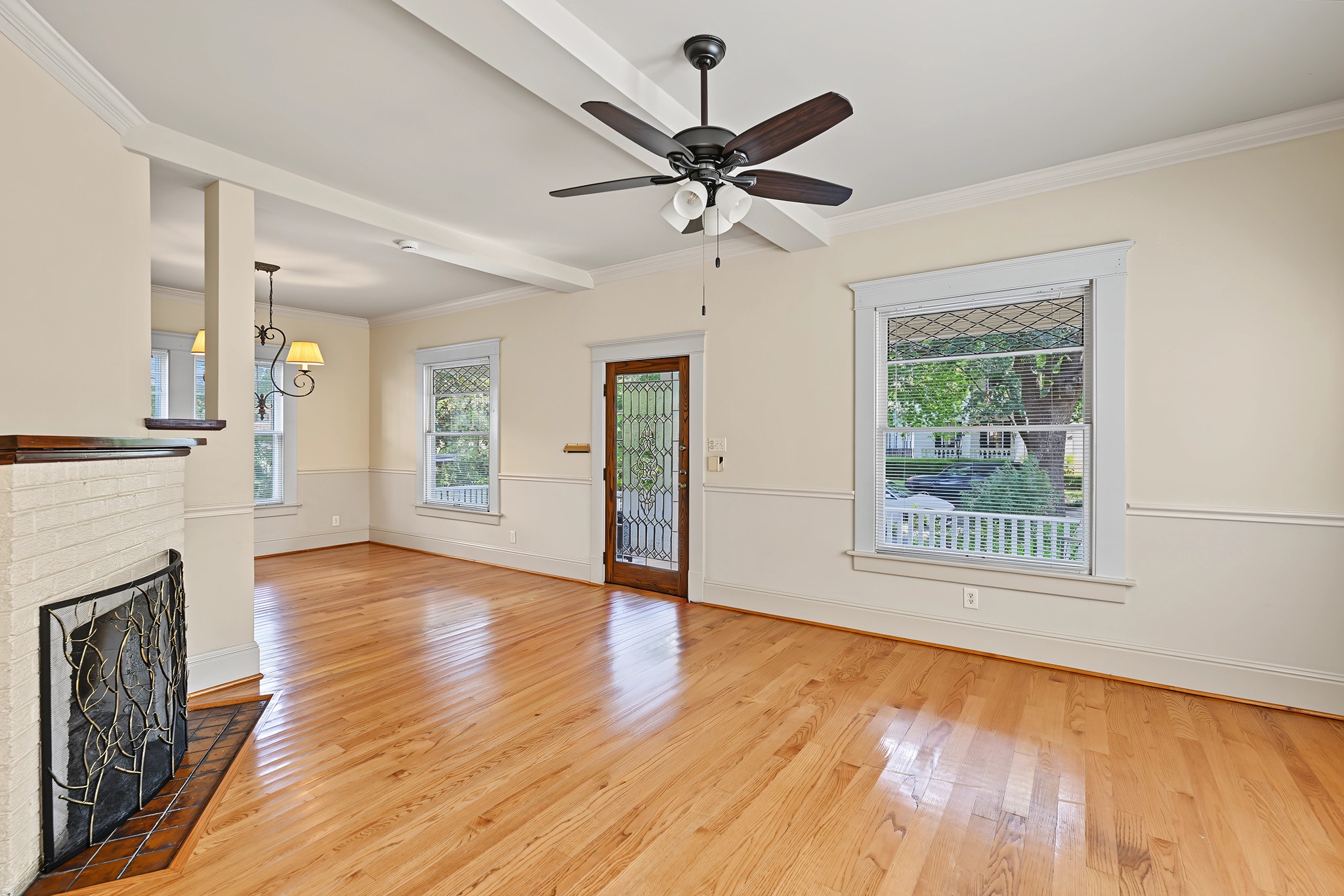 1335 Harvard Street Property Photo 3