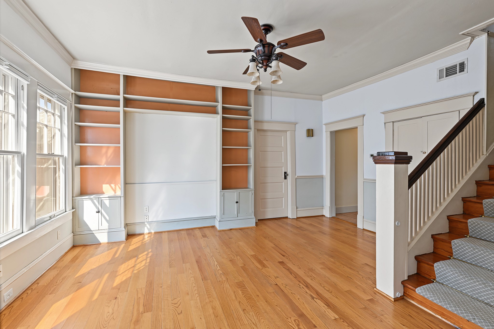 1335 Harvard Street Property Photo 7