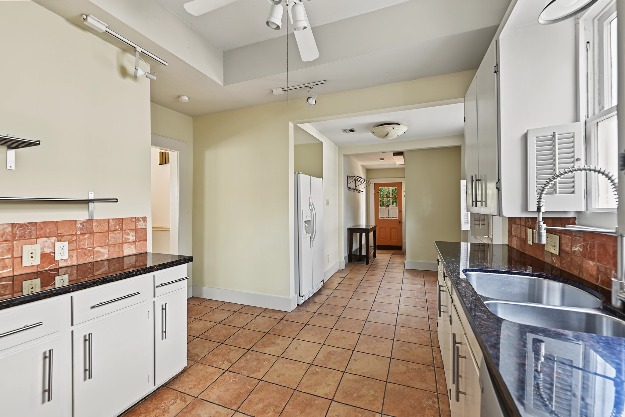 1335 Harvard Street Property Photo 9