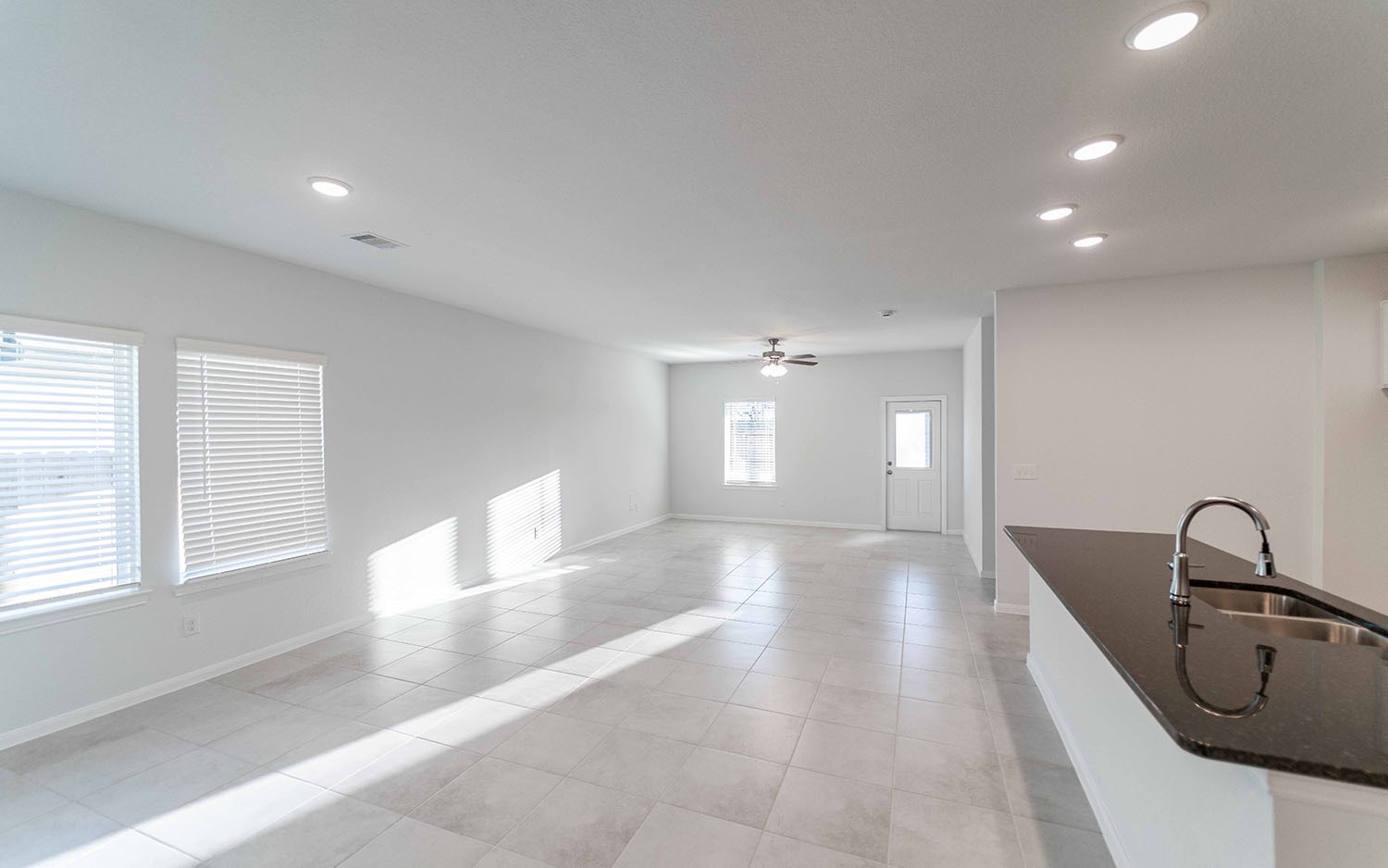 10633 Altitude Way Property Photo 4