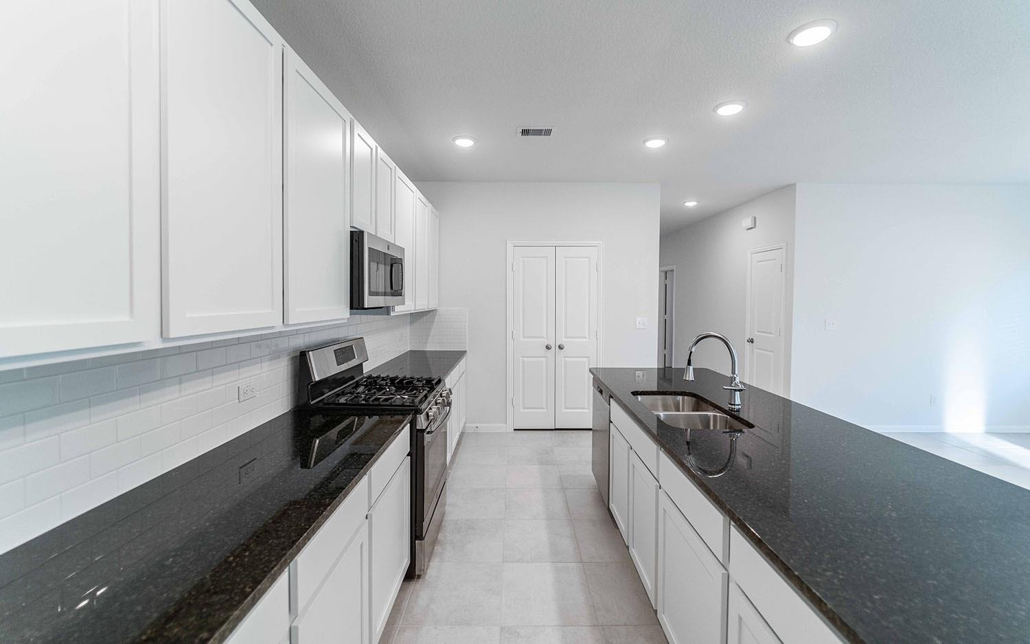 10633 Altitude Way Property Photo 8