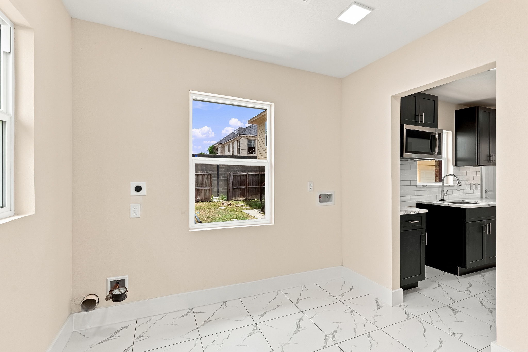 1825 Rosedale Street Property Photo 6