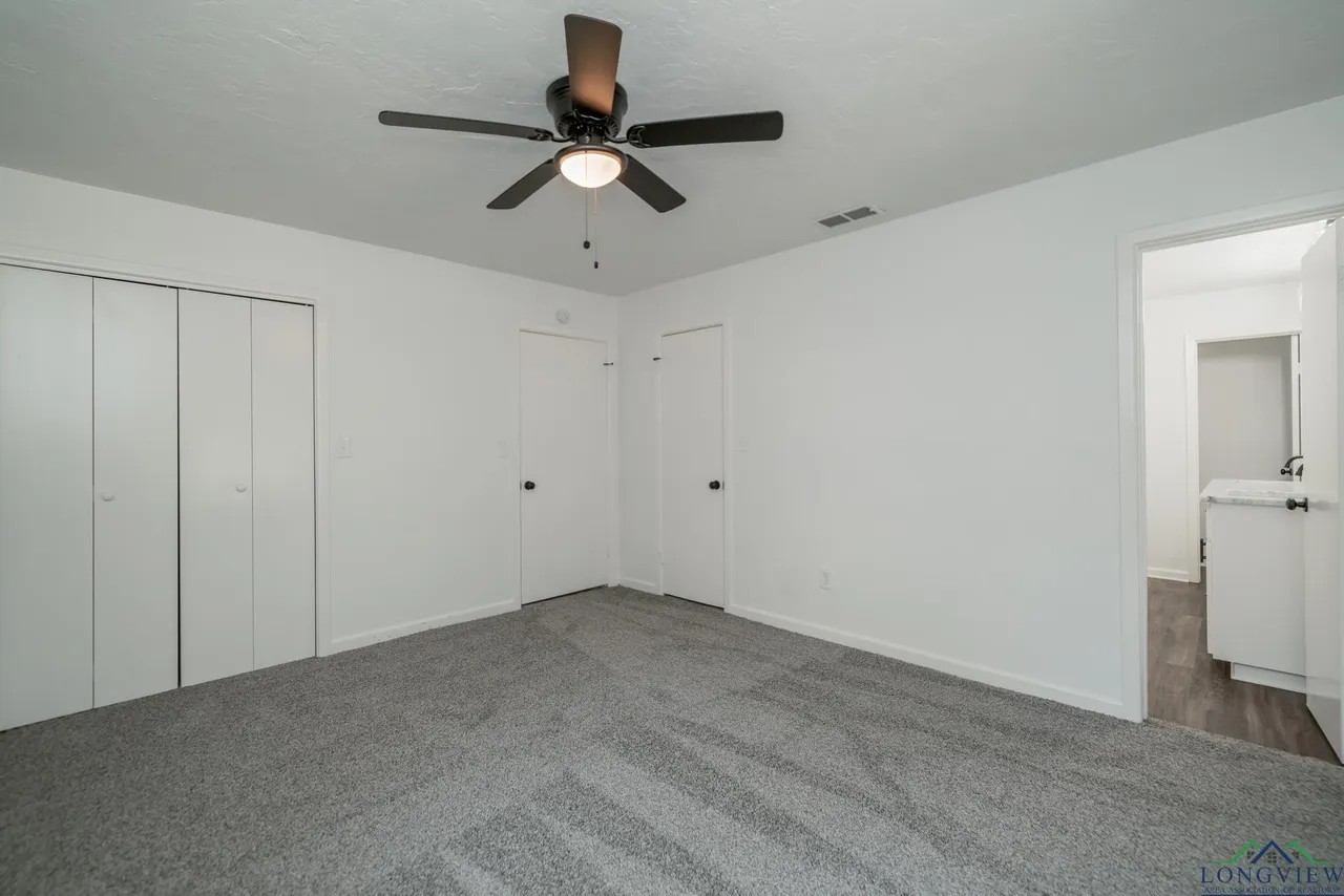405 Pecan Property Photo 18