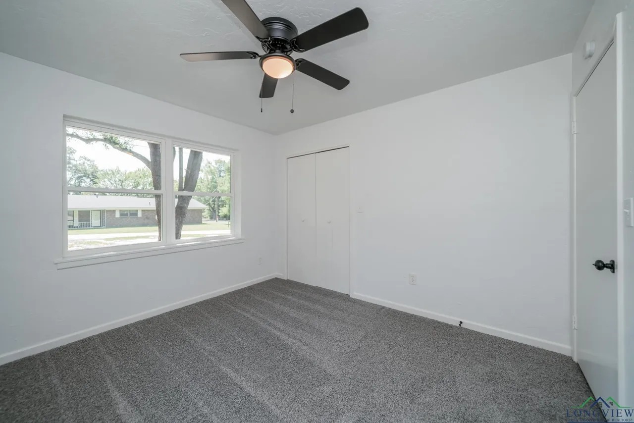 405 Pecan Property Photo 22