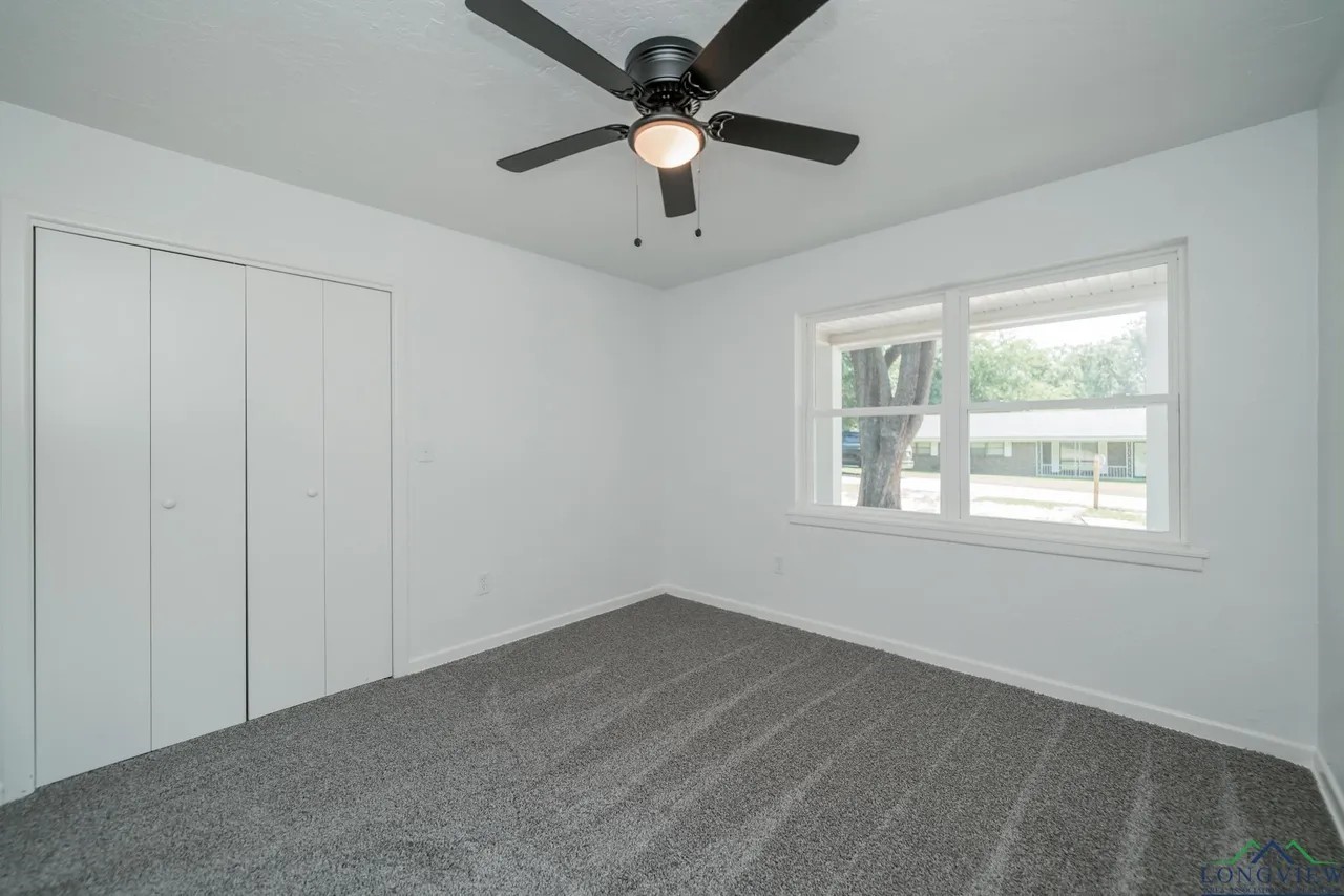 405 Pecan Property Photo 23