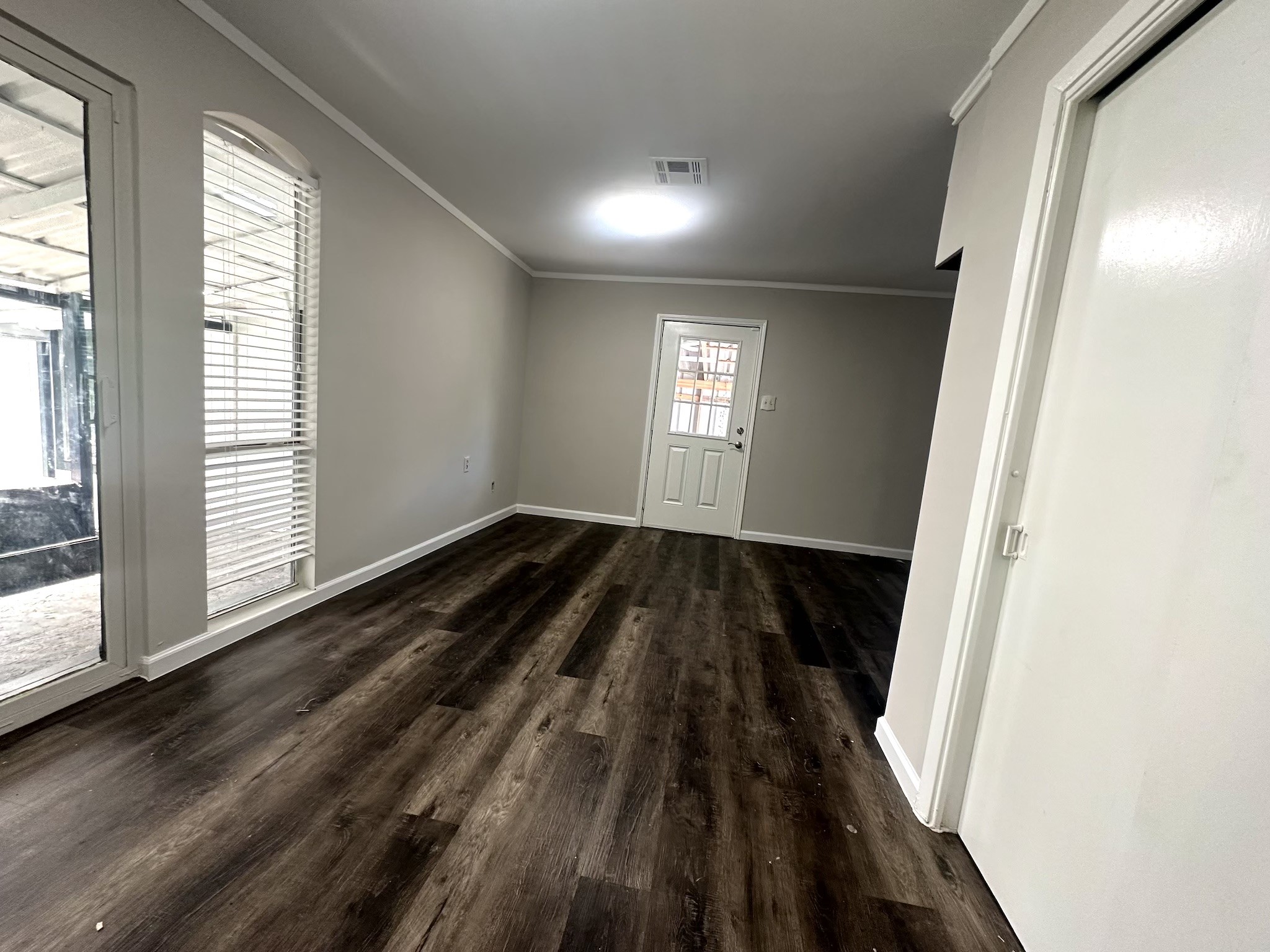 1405 Westway Street Property Photo 4