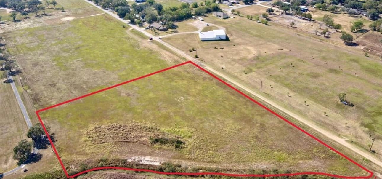 712 Earl Property Photo 1