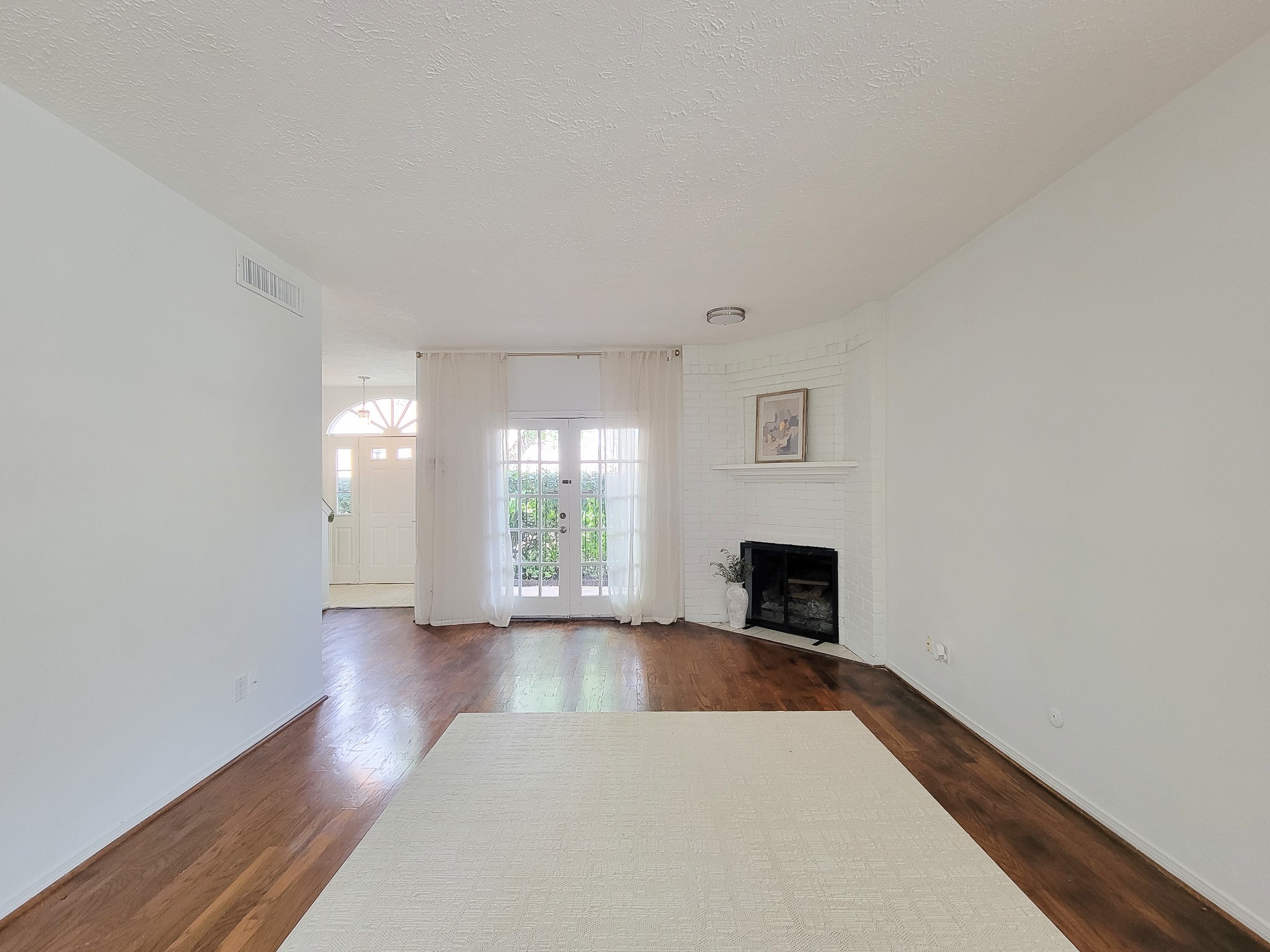 2220 Bering Drive 12 Property Photo 8
