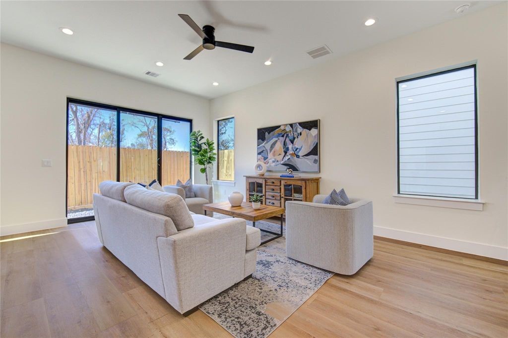 6139 Pacific Forest Drive Property Photo 10