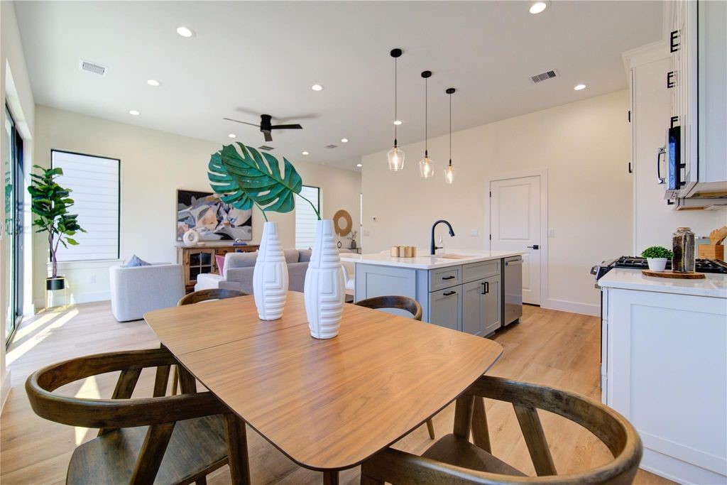 6139 Pacific Forest Drive Property Photo 11
