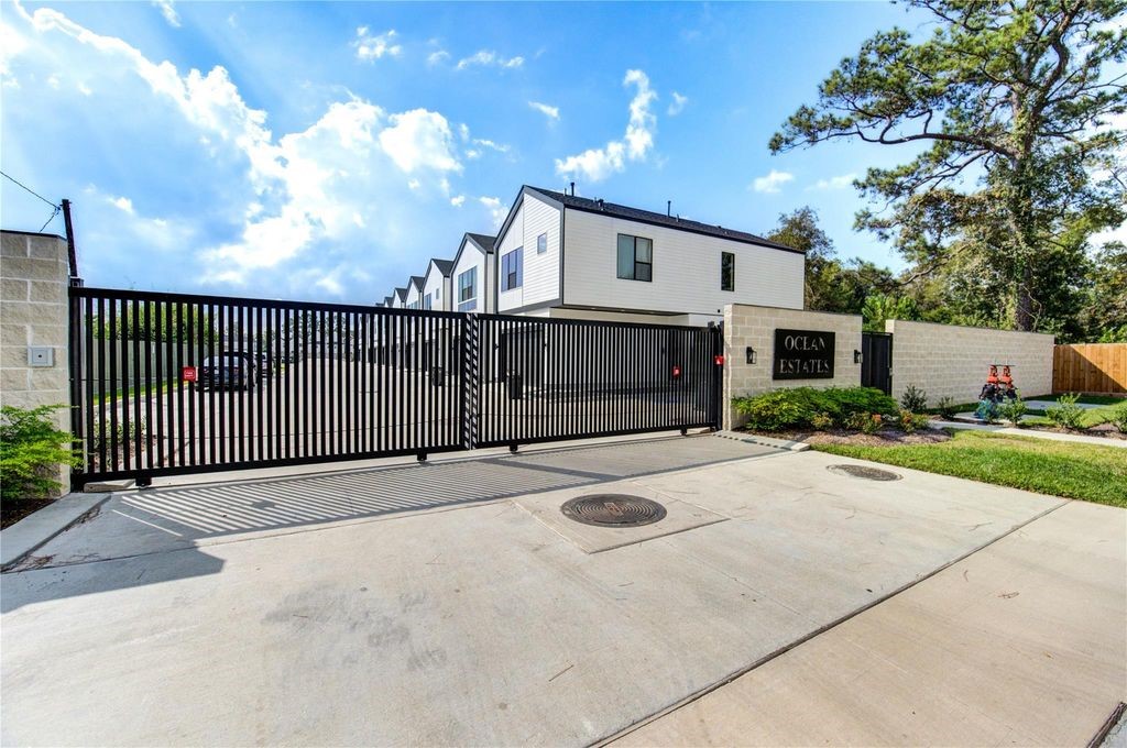 6139 Pacific Forest Drive Property Photo 34