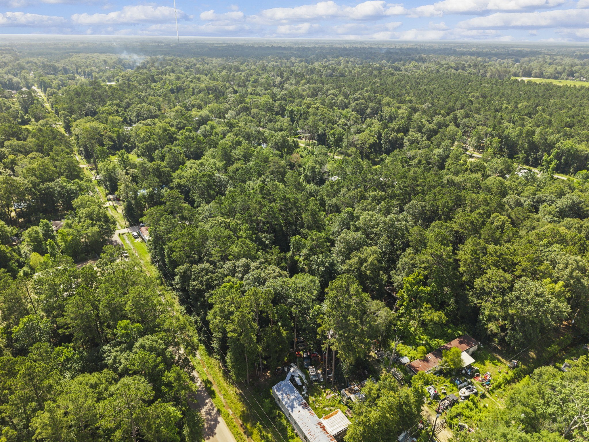 15597 Westgate Road Property Photo 3