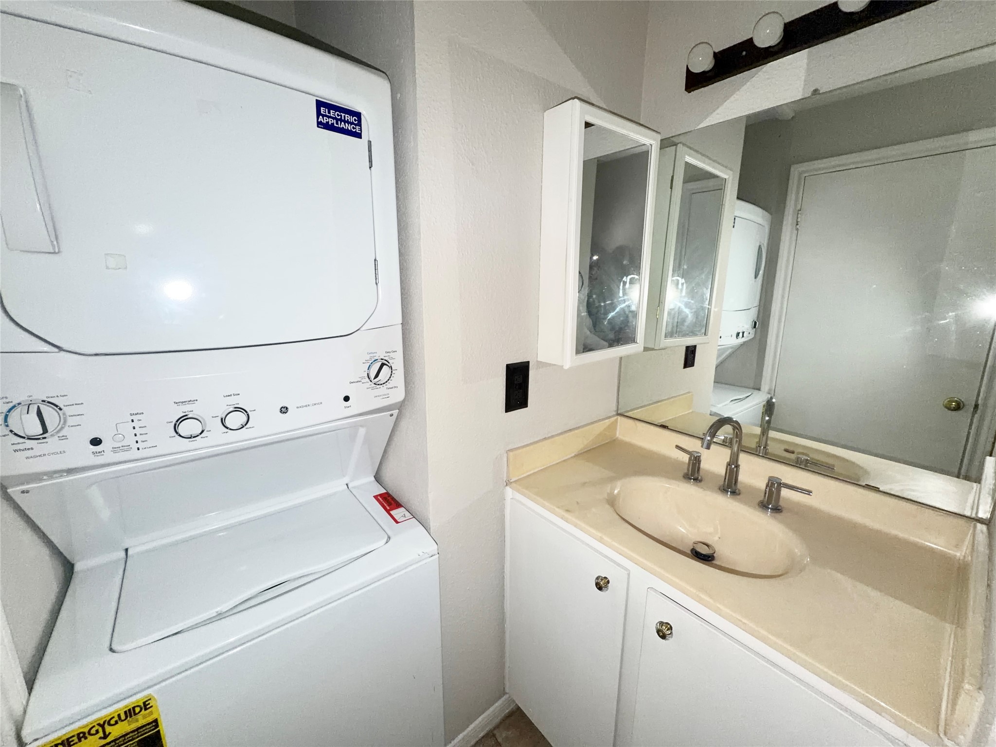 728 Bering Drive 10 Property Photo 6