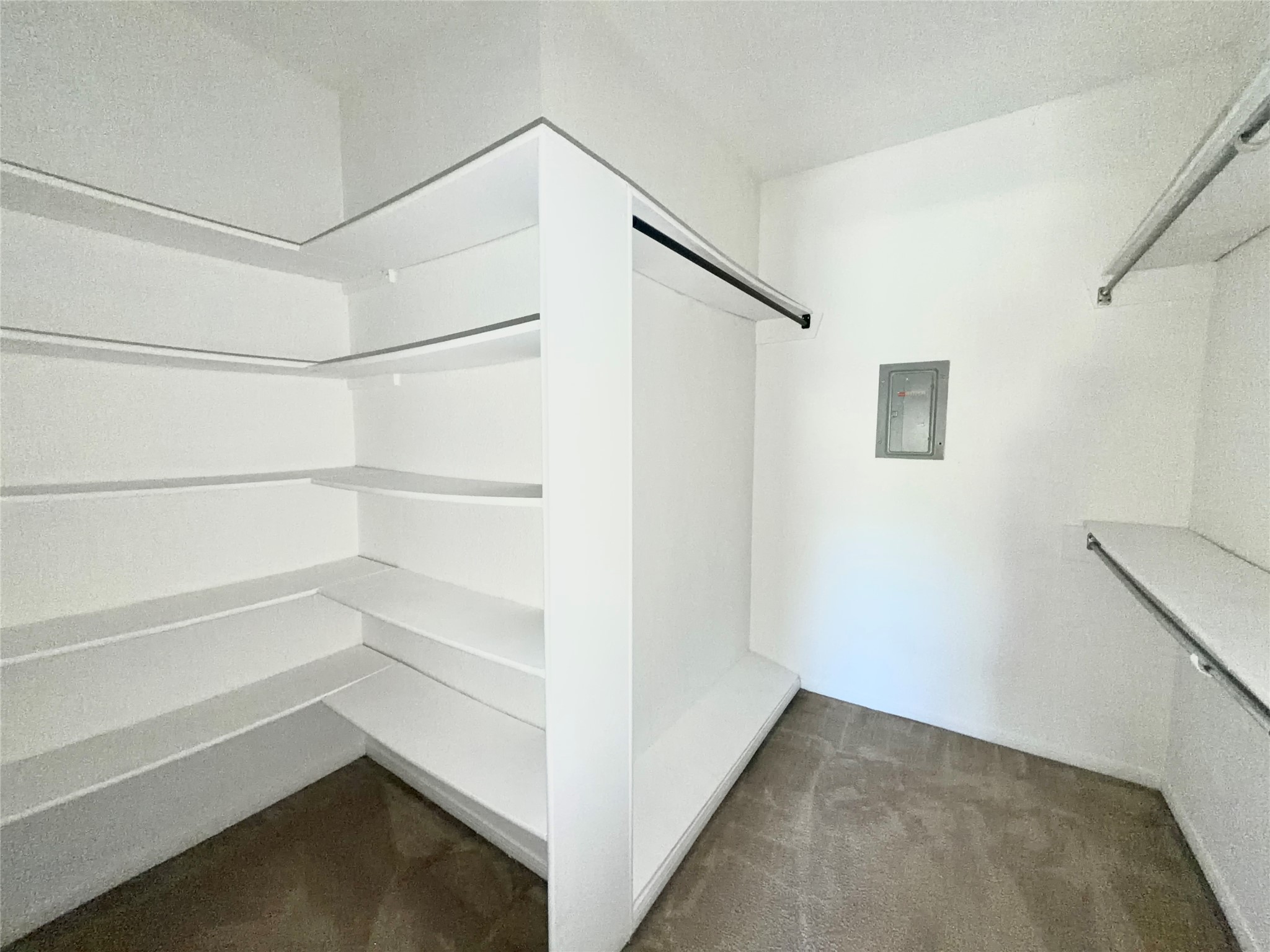 728 Bering Drive 10 Property Photo 10