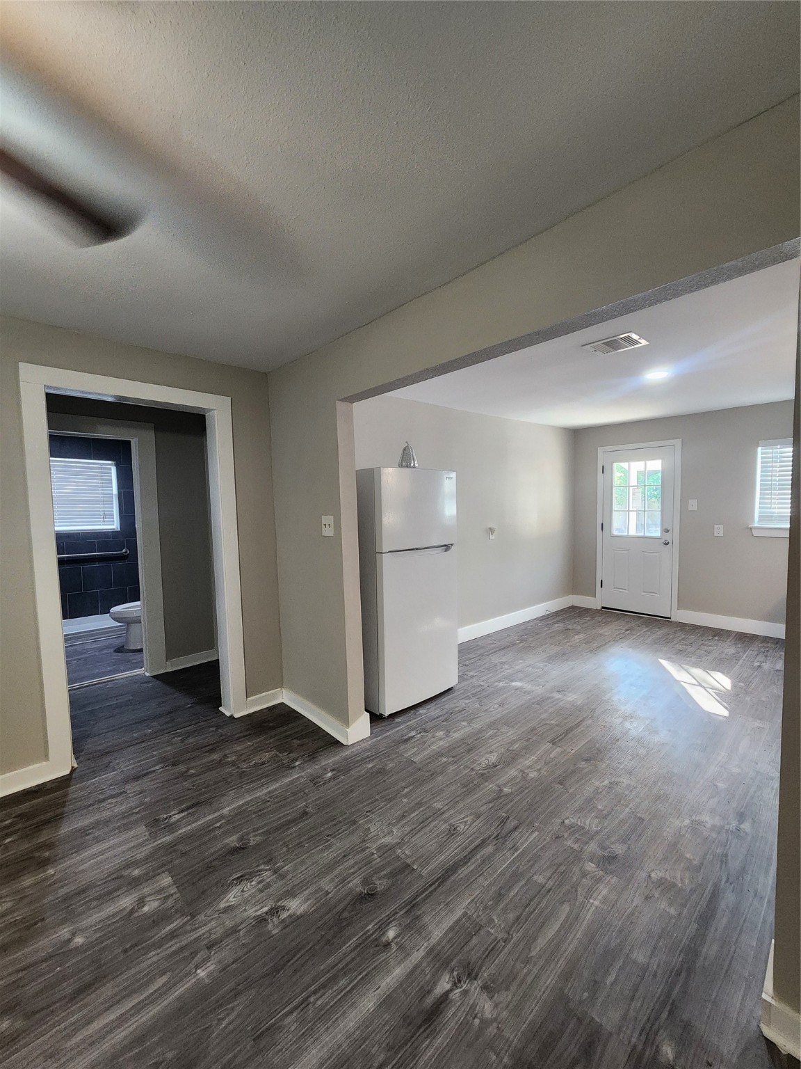 6203 Hoffman Street Property Photo 6