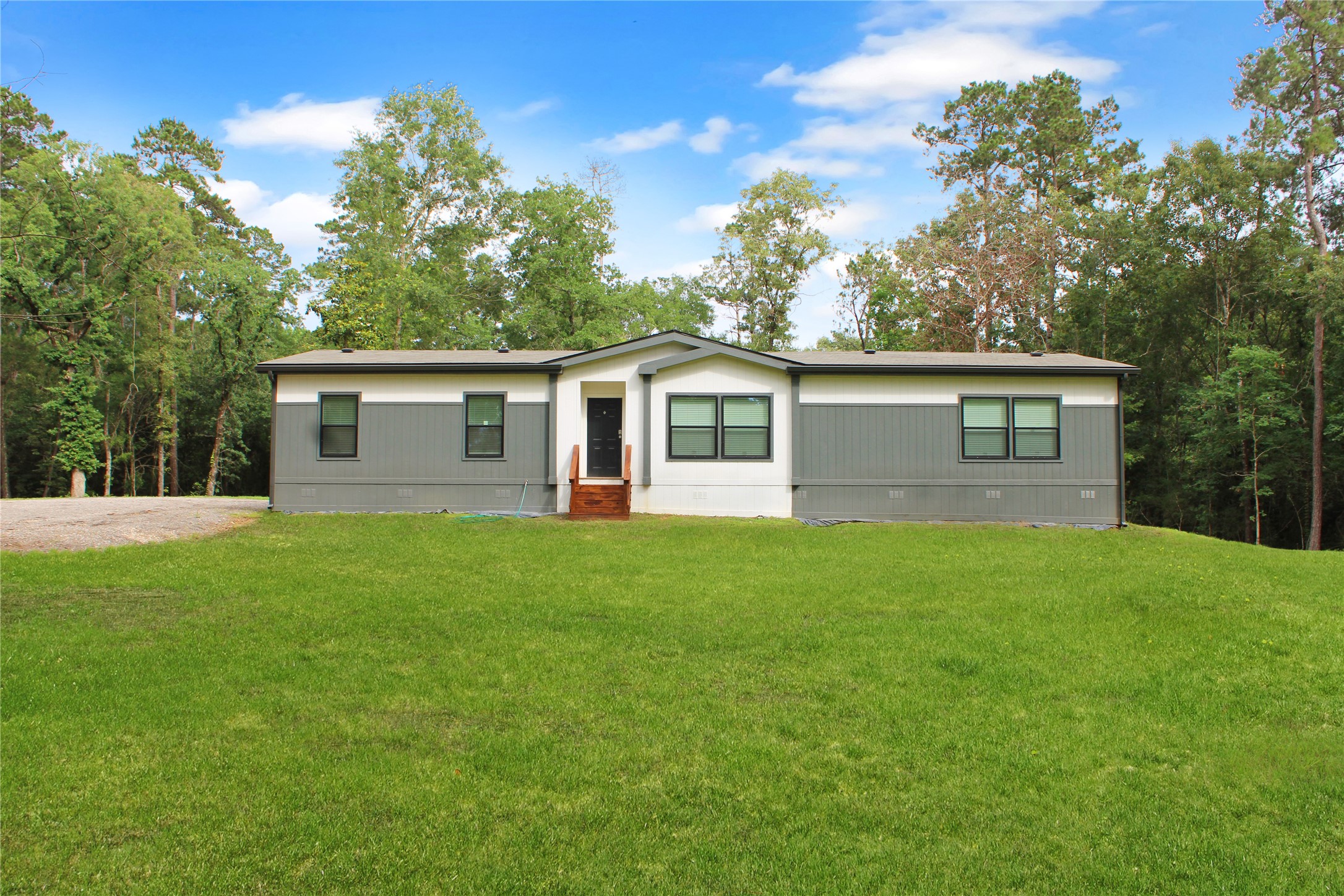 75 Robison Road Property Photo 3