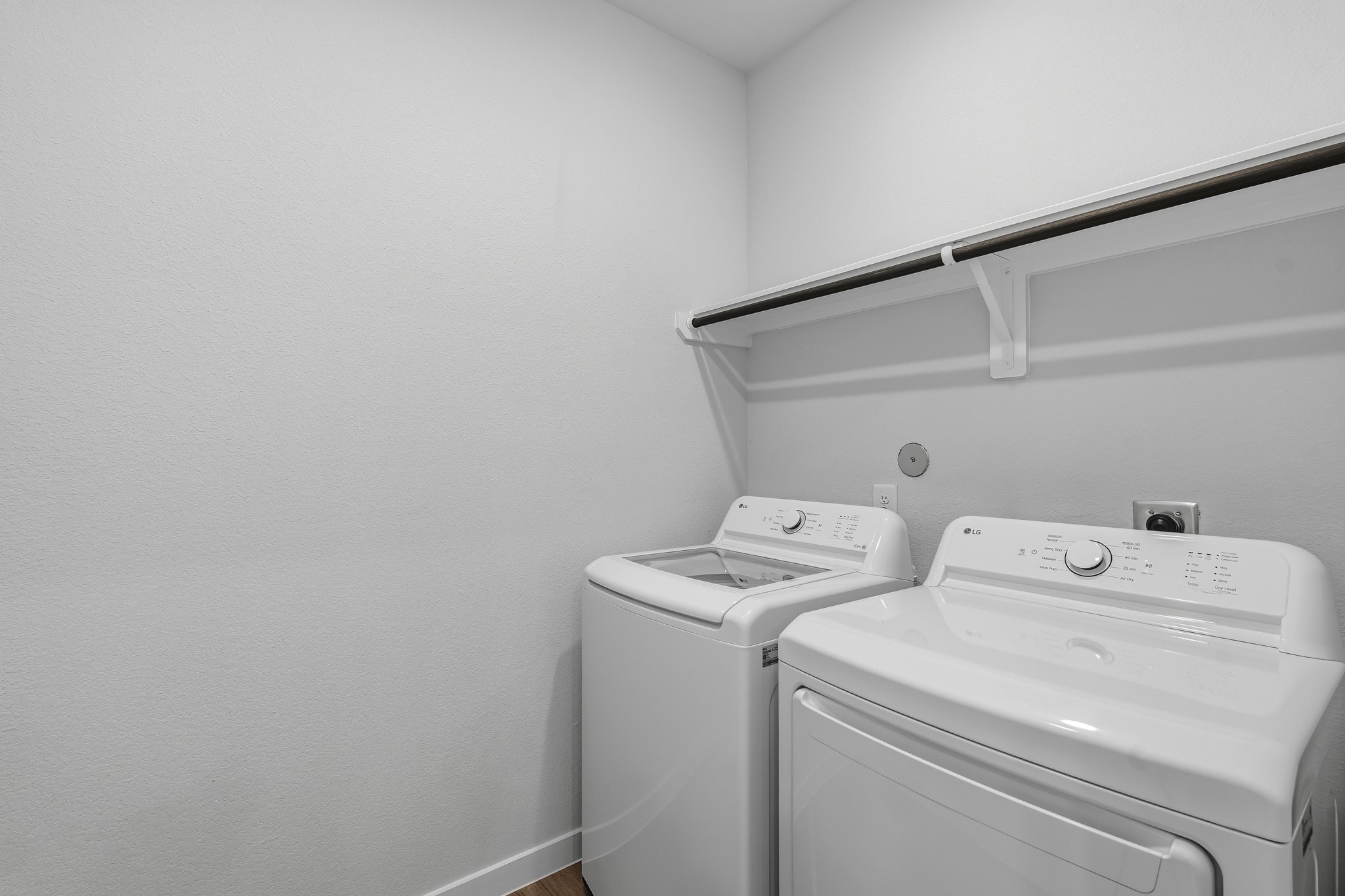 29222 Dandelion Sky Drive Property Photo 15
