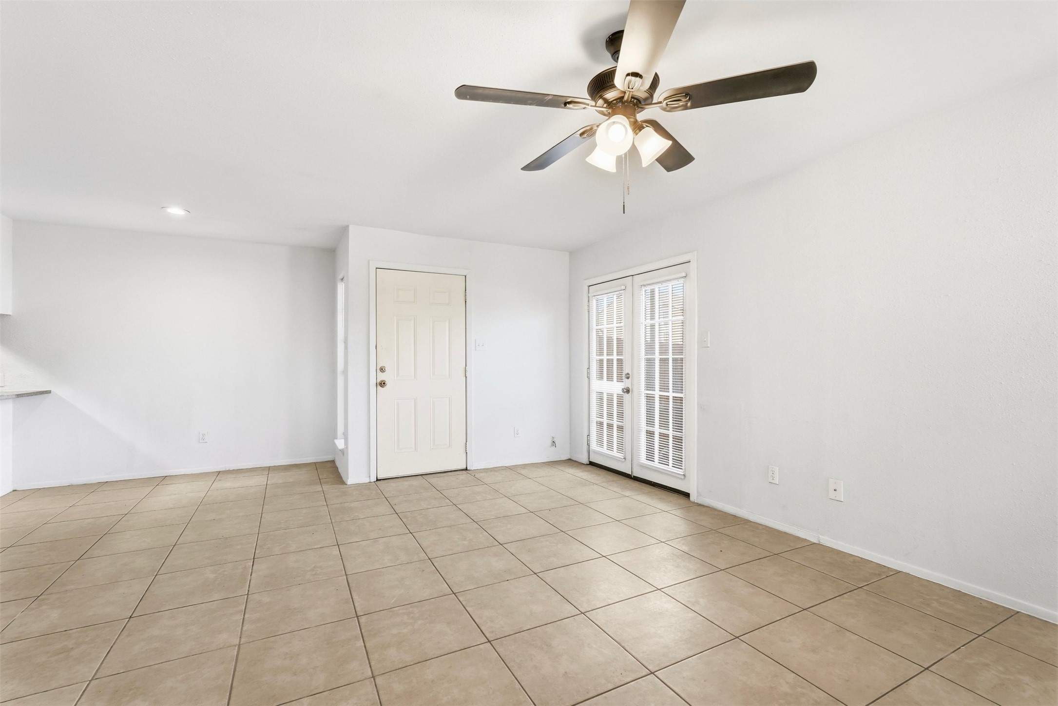 10501 South Drive 288 Property Photo 7