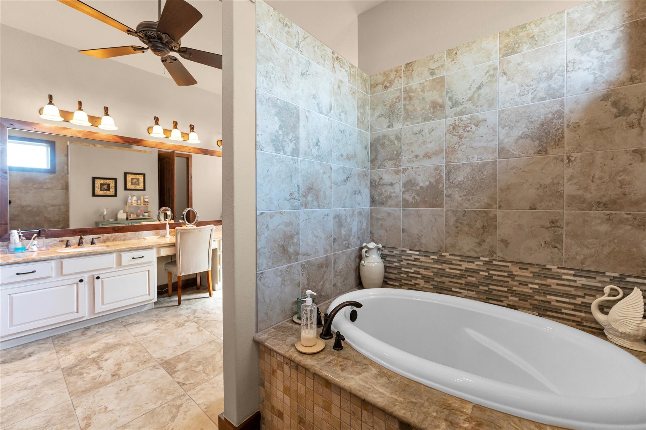 20433 Doral Drive Property Photo 22