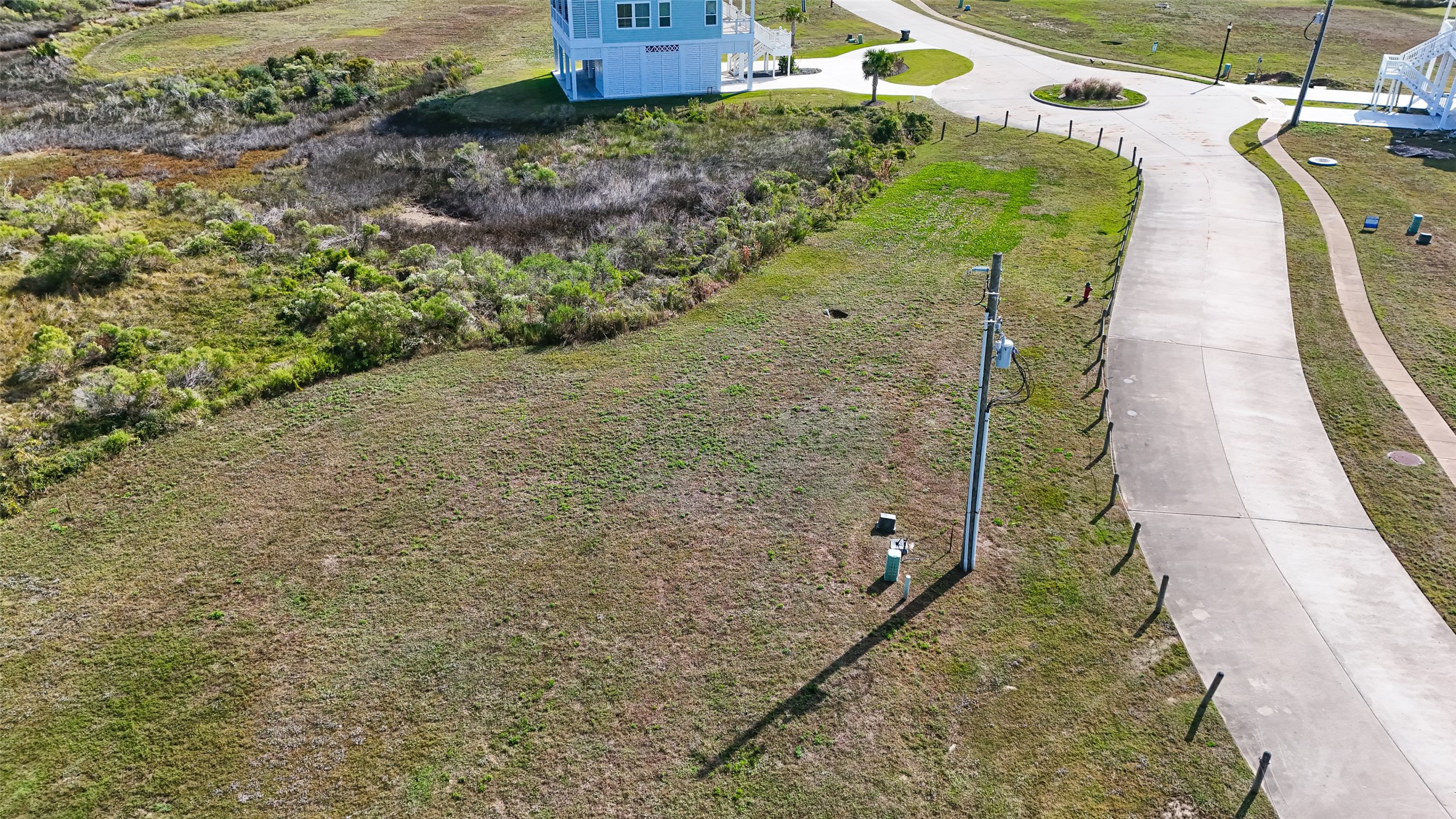 25723 Bay Breeze Drive Property Photo 3