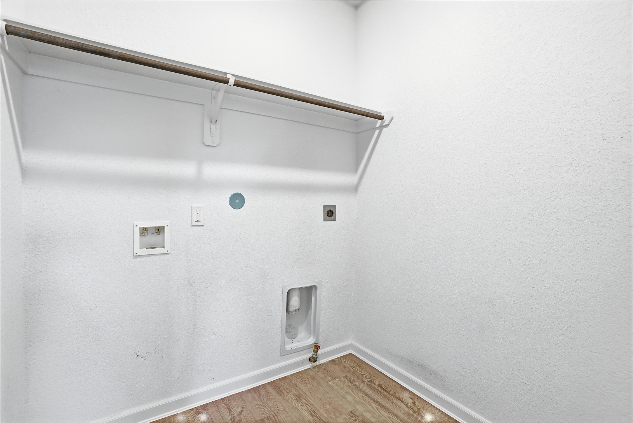 32315 Melbrooke Drive Property Photo 11