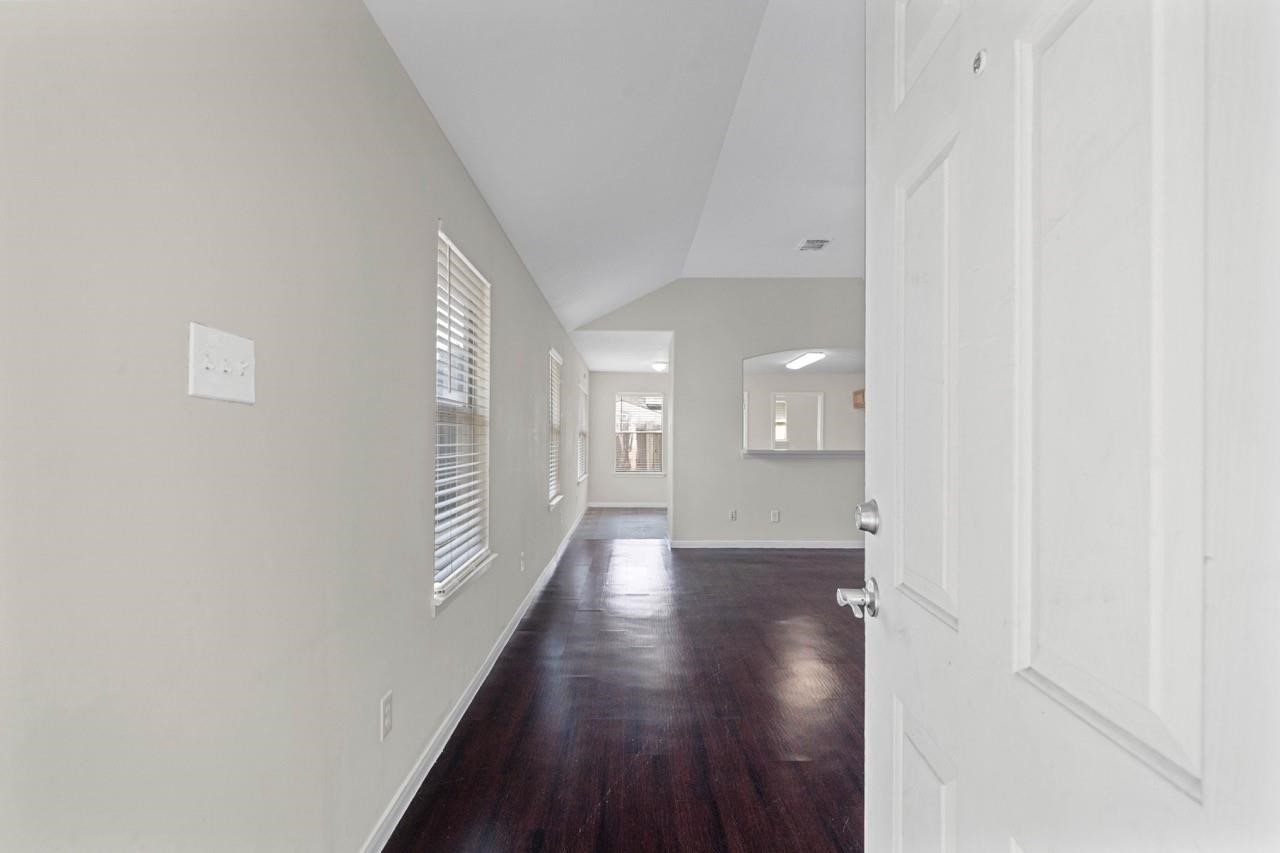 6631 Portlick Drive Property Photo 3