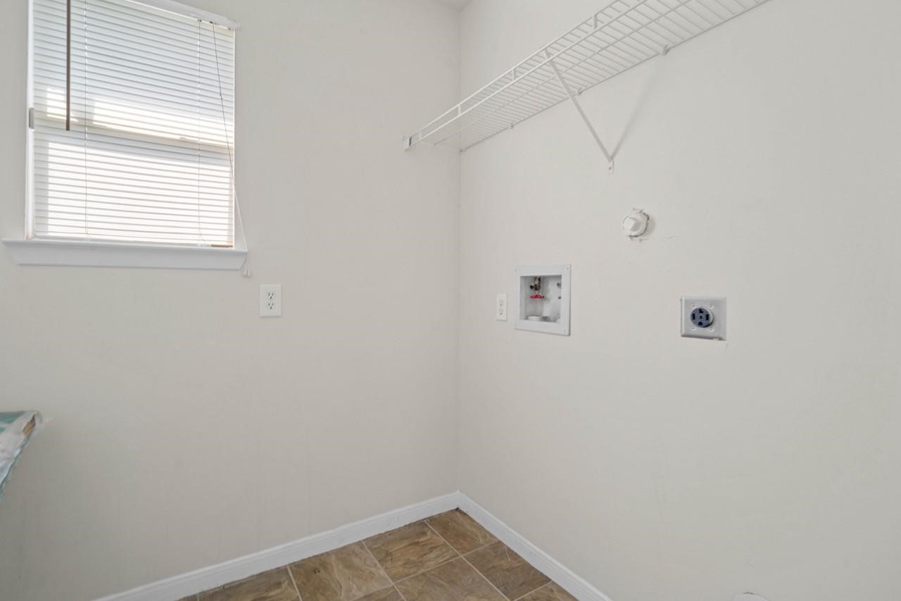 6631 Portlick Drive Property Photo 11