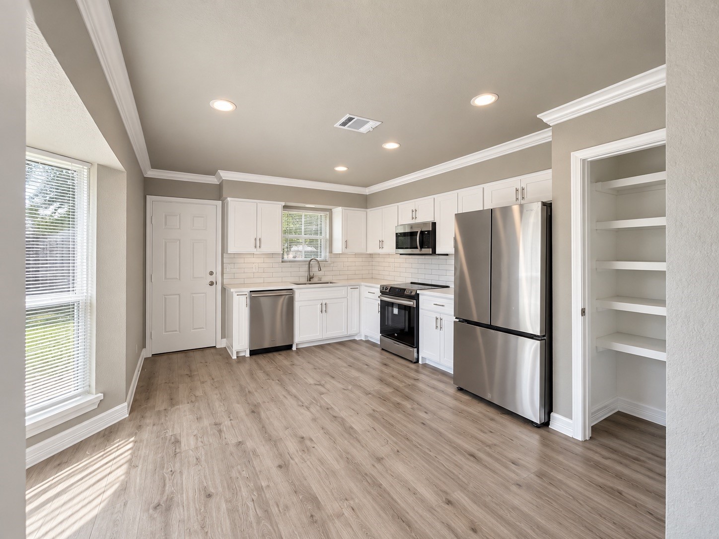 23815 Firegate Drive Property Photo 6