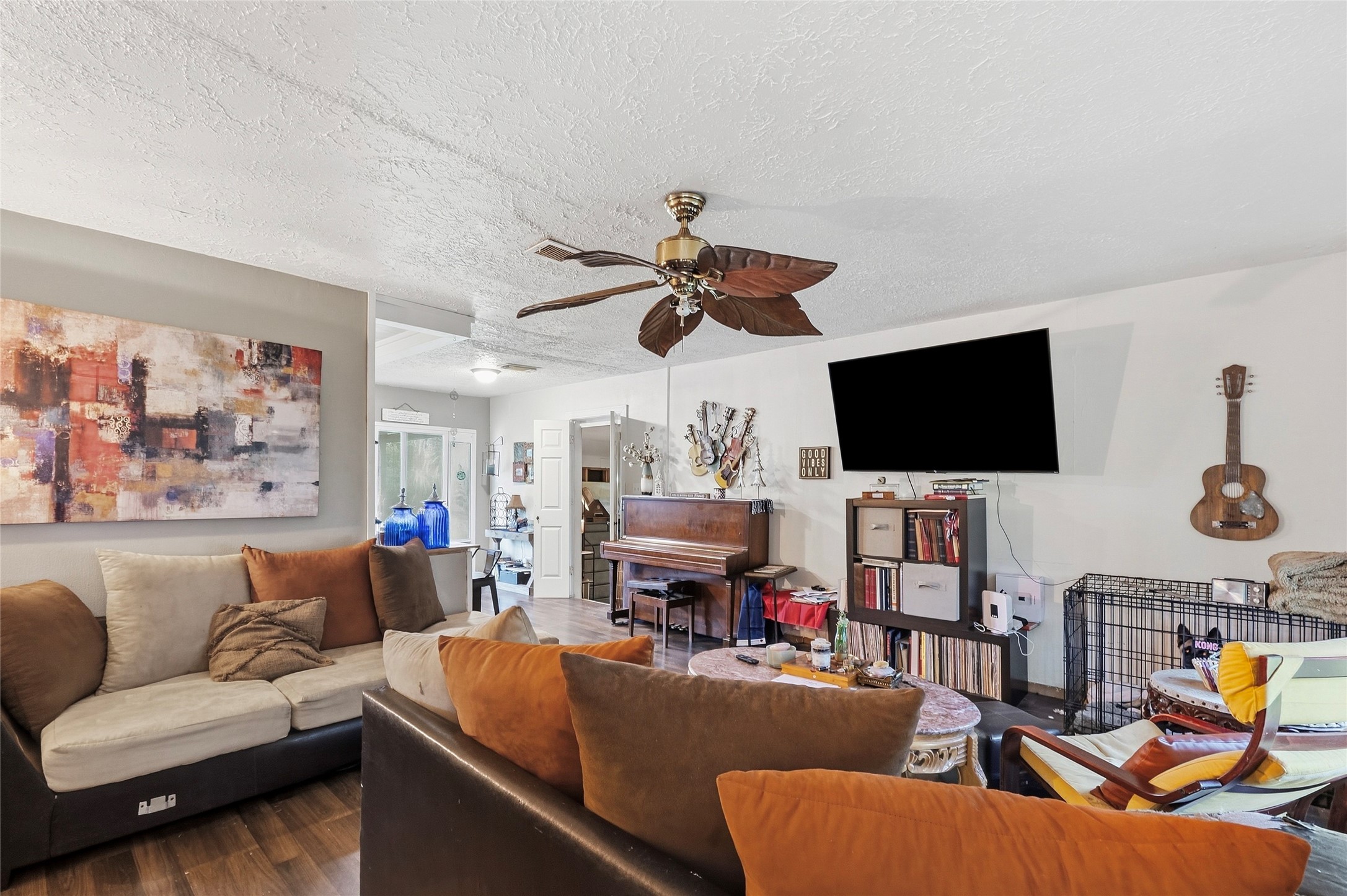 701 W Foley Street Property Photo 15