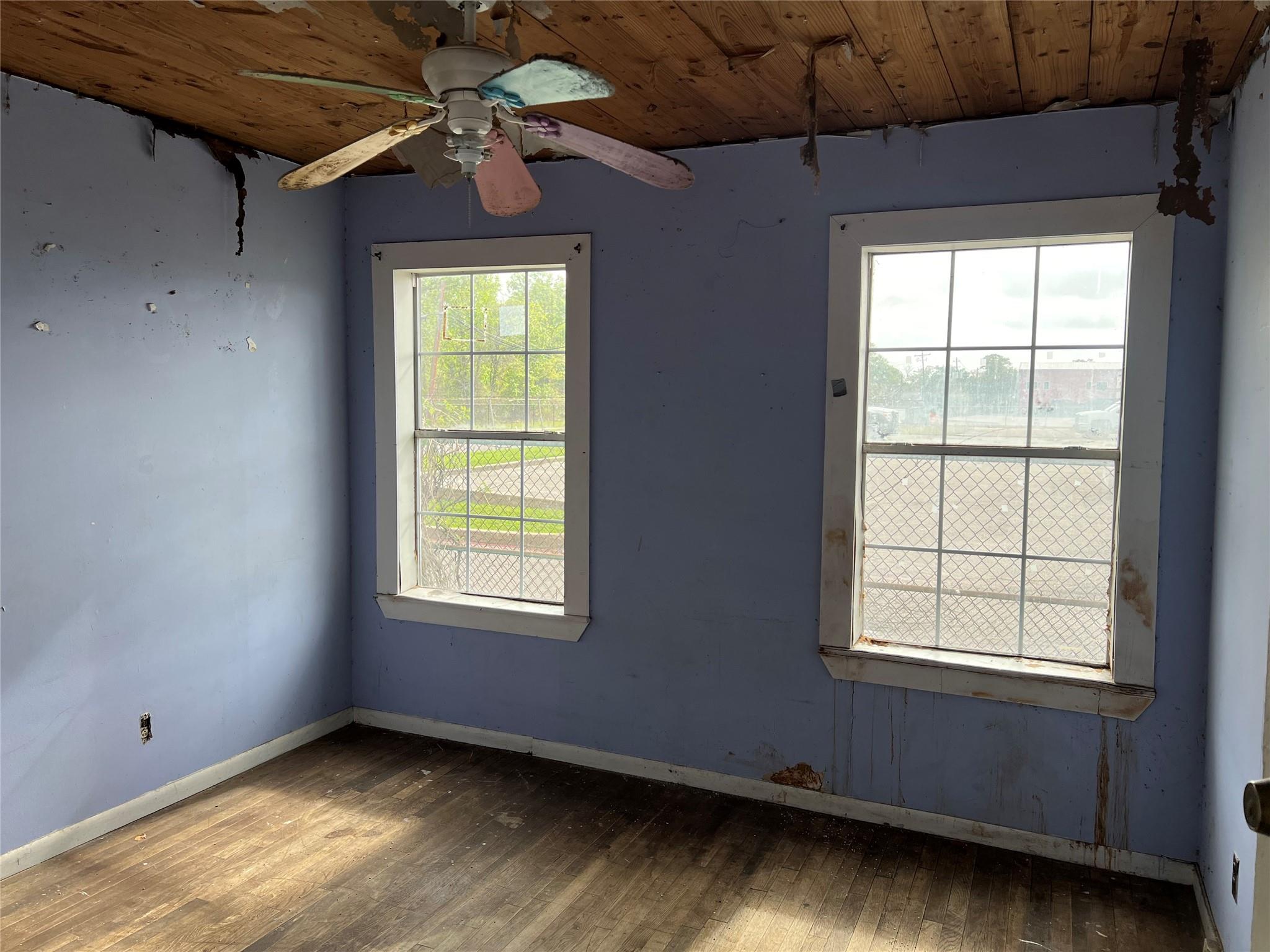 5745 Newport Street, Houston Tx 77023 Property Photo 16