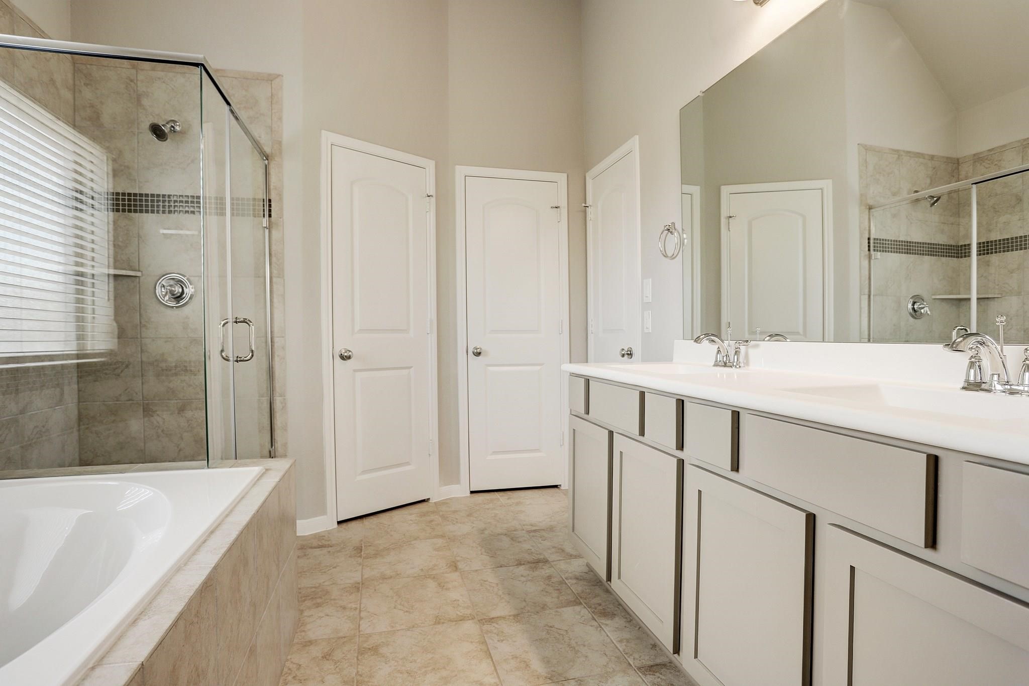 24223 Leonforte Drive Property Photo 15