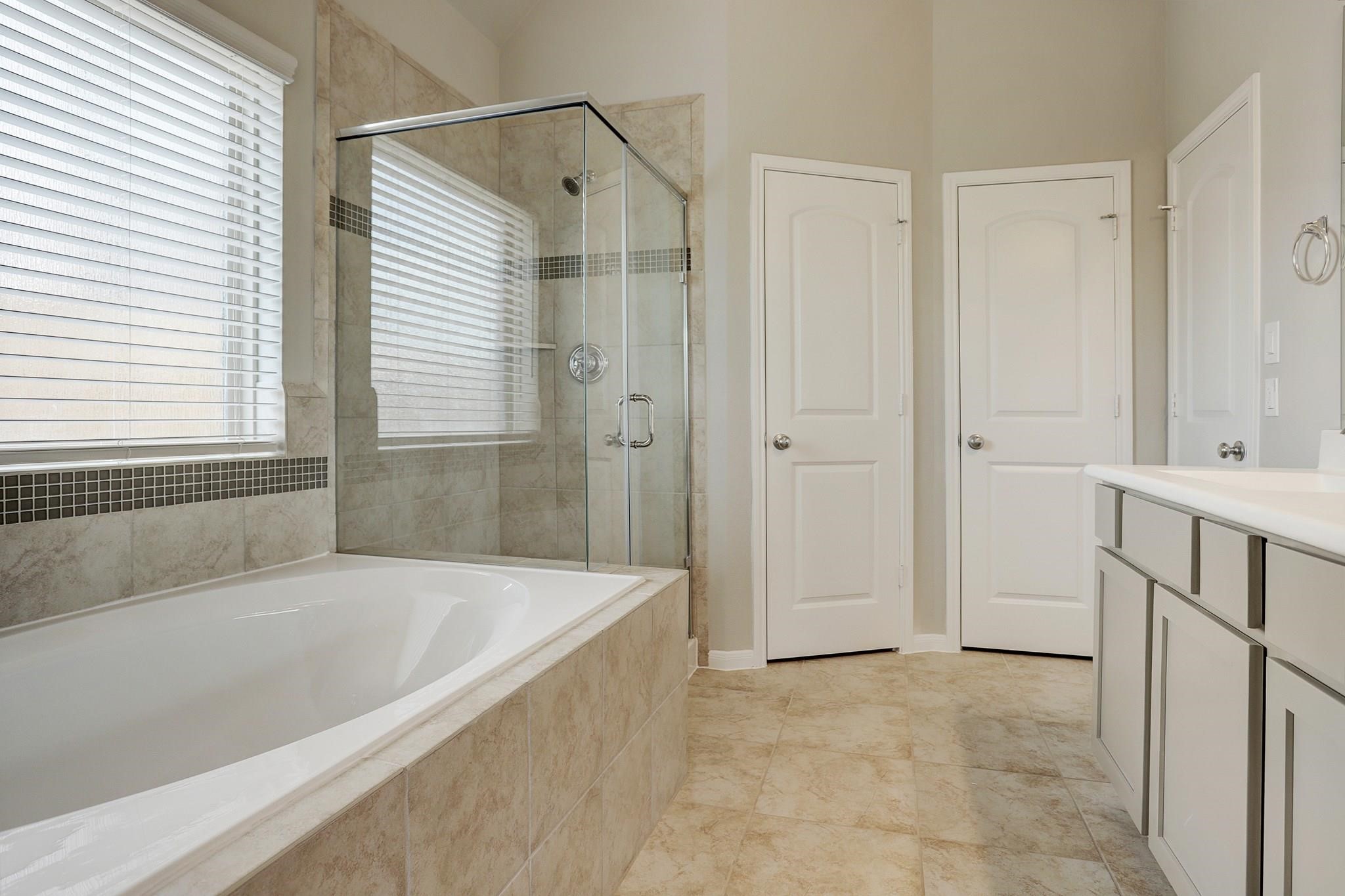 24223 Leonforte Drive Property Photo 16