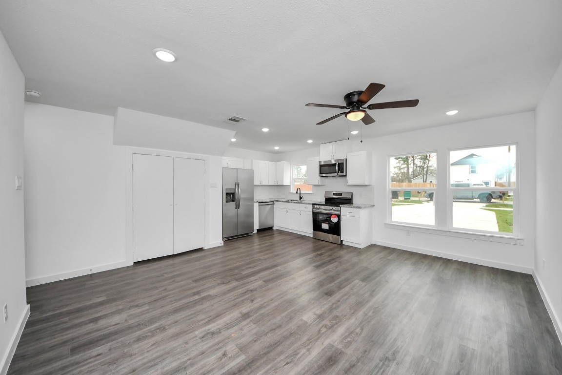 8213 Richland Drive A Property Photo 8