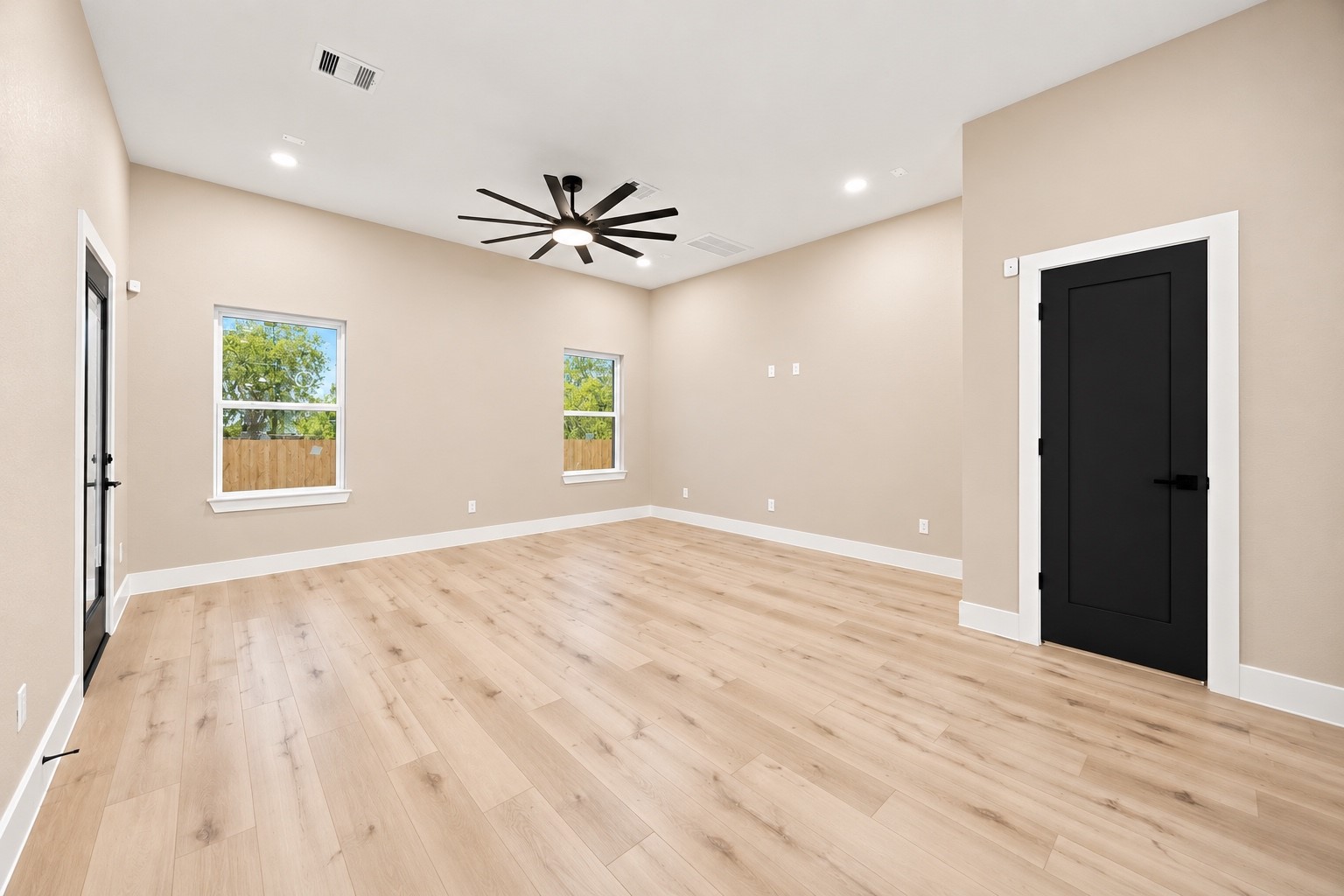 4117 Kewanee Street A/b Property Photo 6