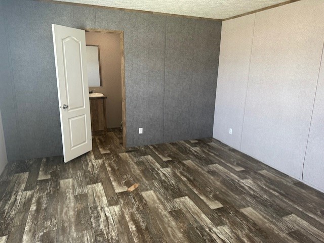 16496 Dunhill Lane Property Photo 13
