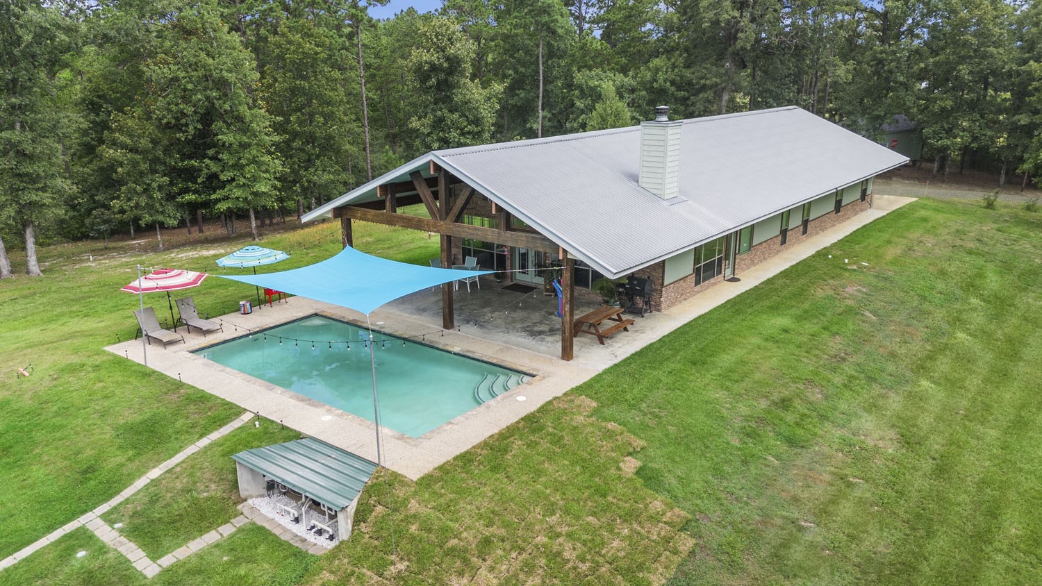 794 County Road 3345 Property Photo 1
