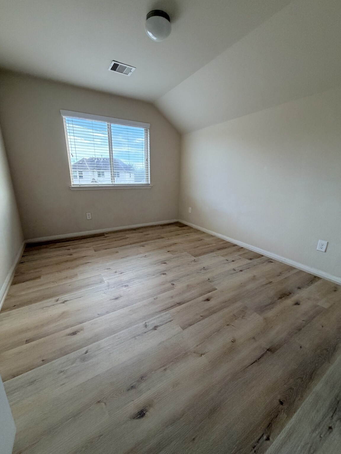 20134 Graphite Canyon Court Property Photo 5